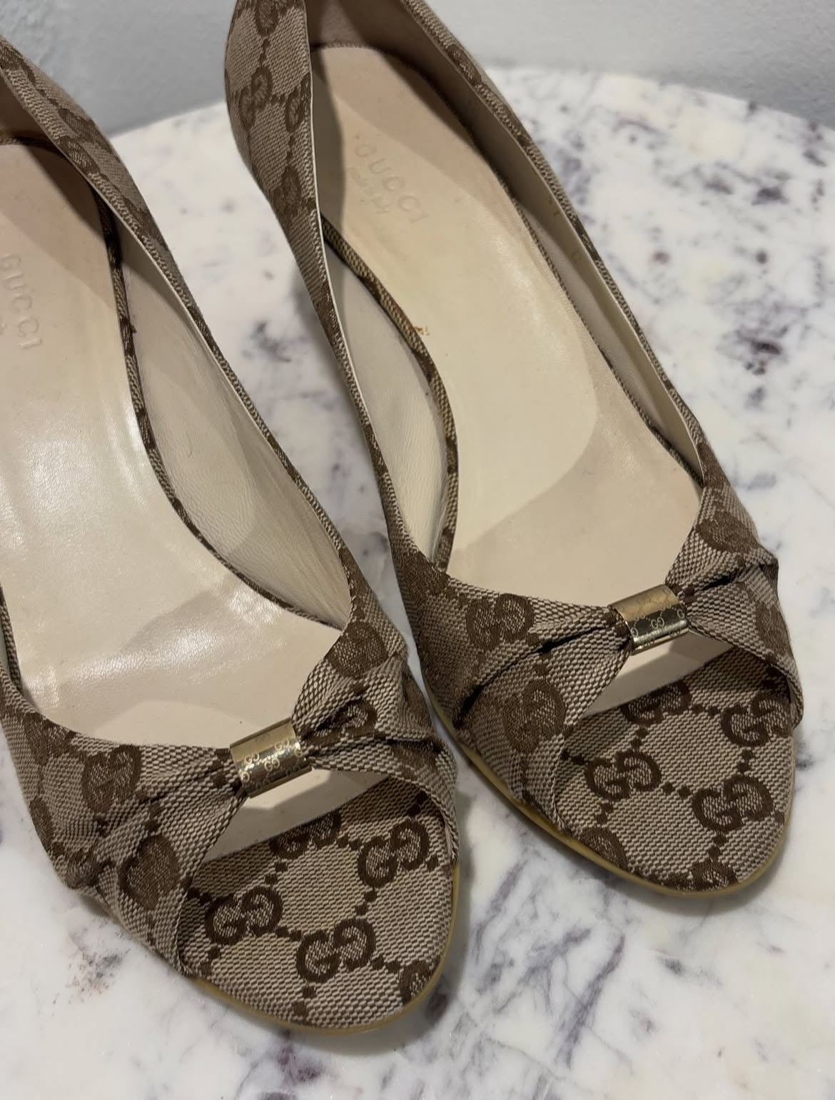 Gucci Wedge Sandals – 37