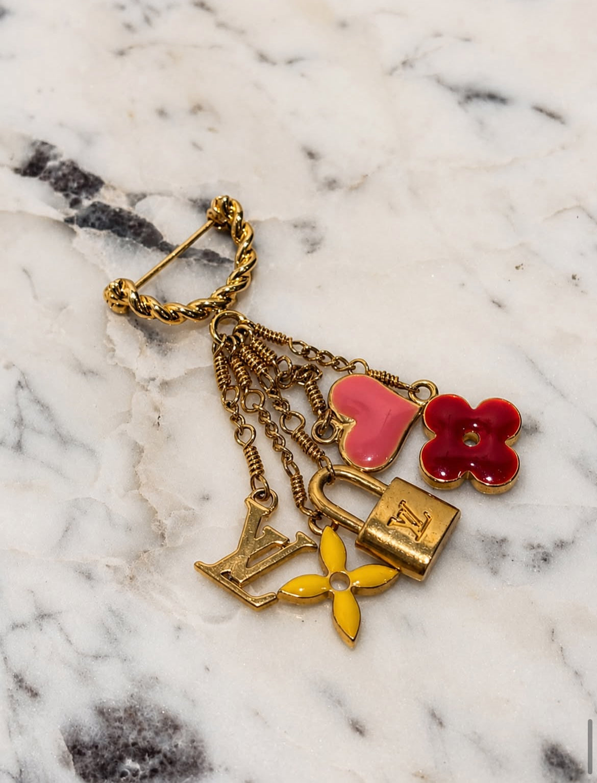 Louis Vuitton - Brooch –