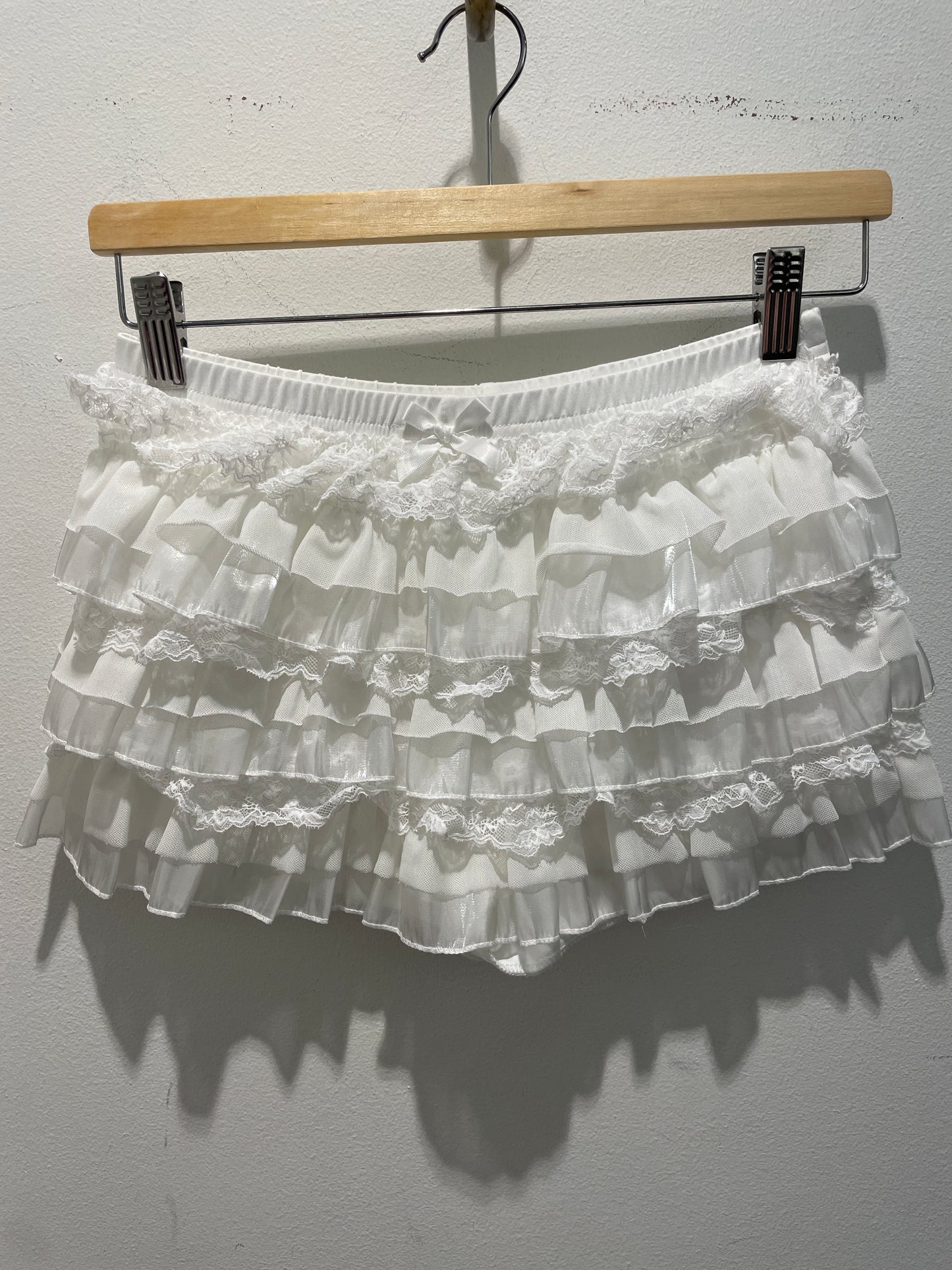 White Ruffled Lace Shorts - XS/S