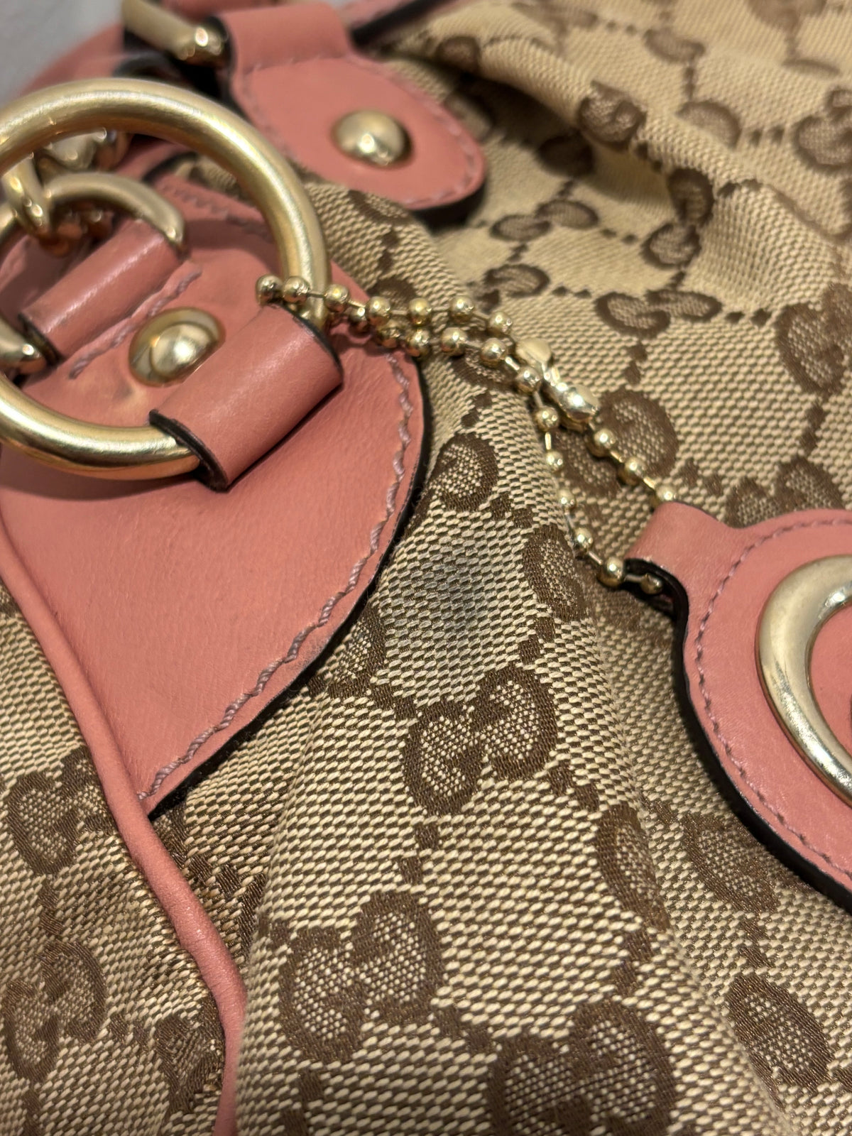 Gucci Sukey Bag - Canvas & Leather in Pink