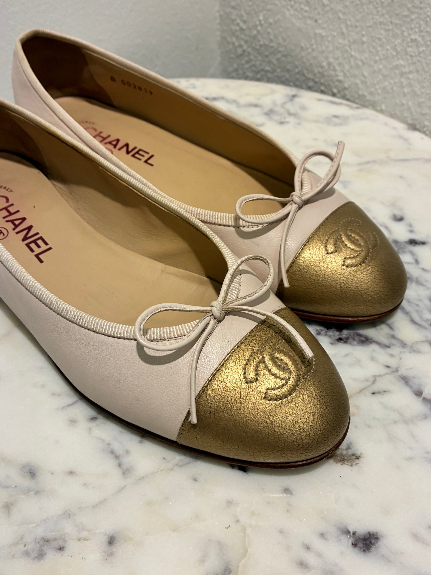 Chanel Ballerinas - Special Pair - Rose/Nude & Gold Toe - Size 38,5C