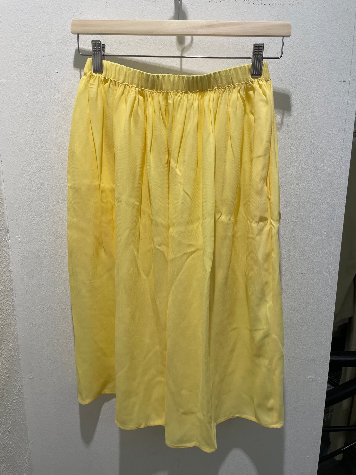 Pastel Yellow Midi Skirt with Elasticated Waistband - EU36