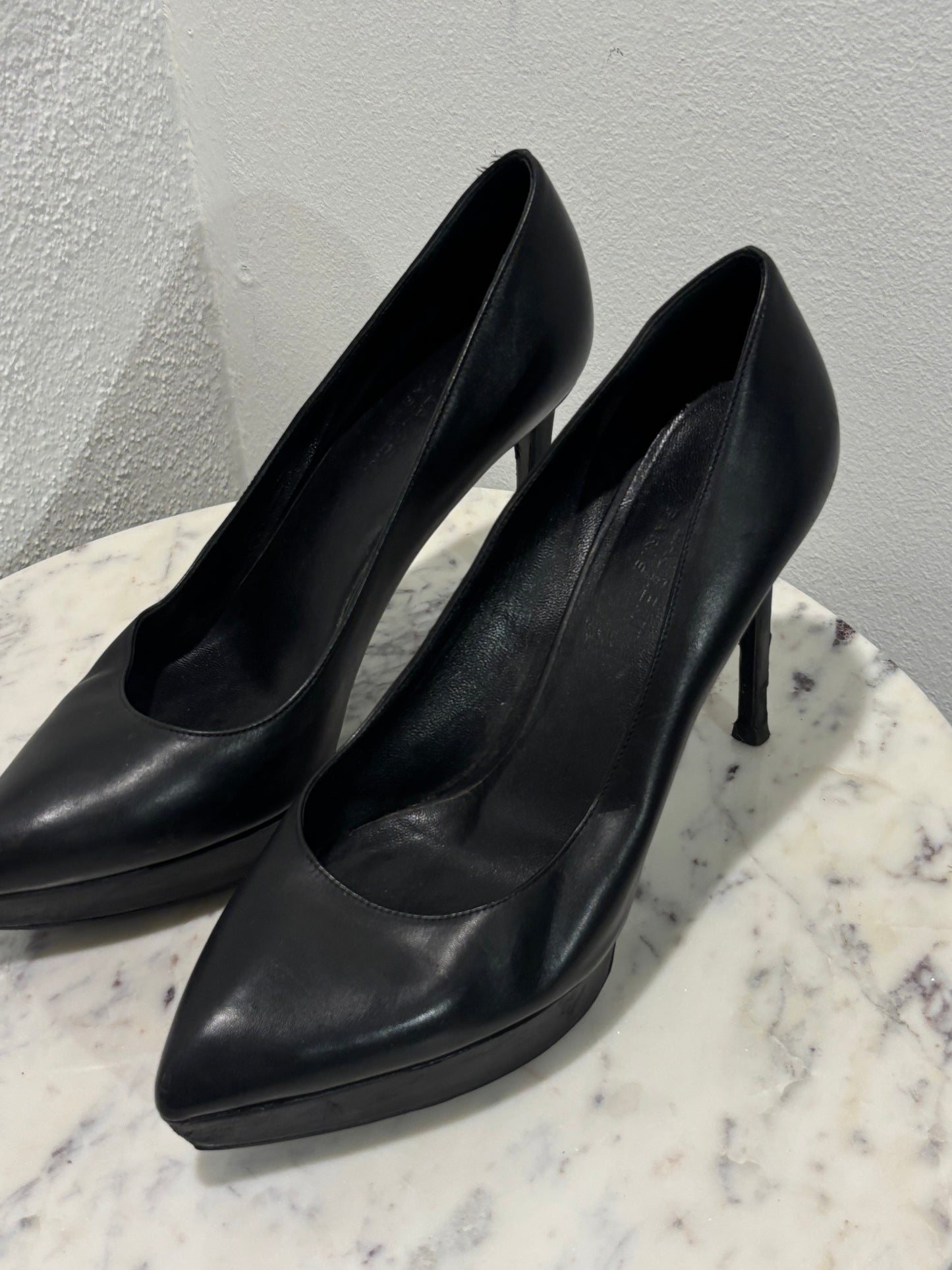 Saint Laurent - Janis platform pumps - 100 mm - 39  - Medinas Wardrobe