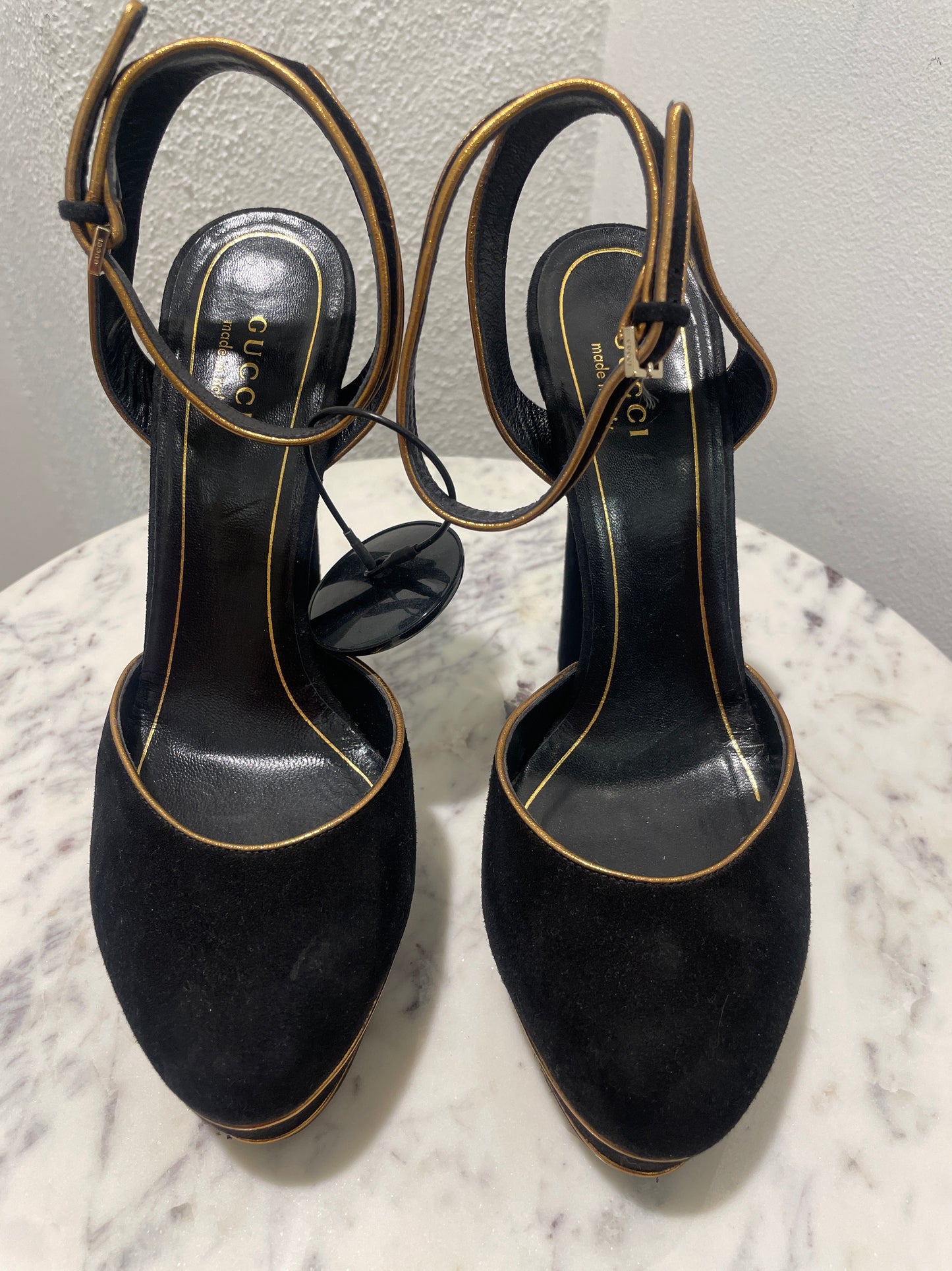 Gucci Houston Suede Platform Ankle-Strap Sandals - 37,5