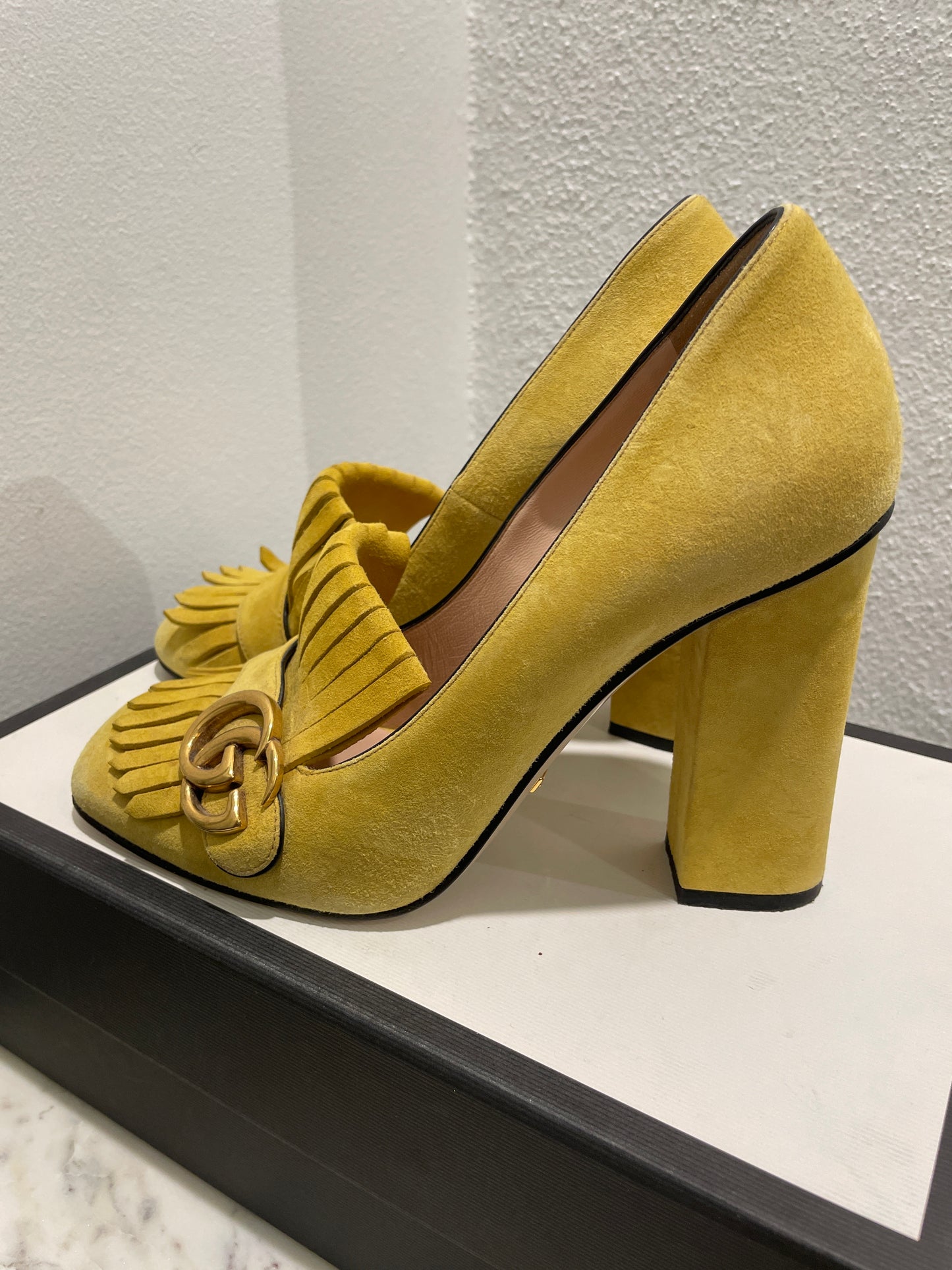 Gucci Marmont Fringe Suede Pumps – Size EU 39.5 / Yellow