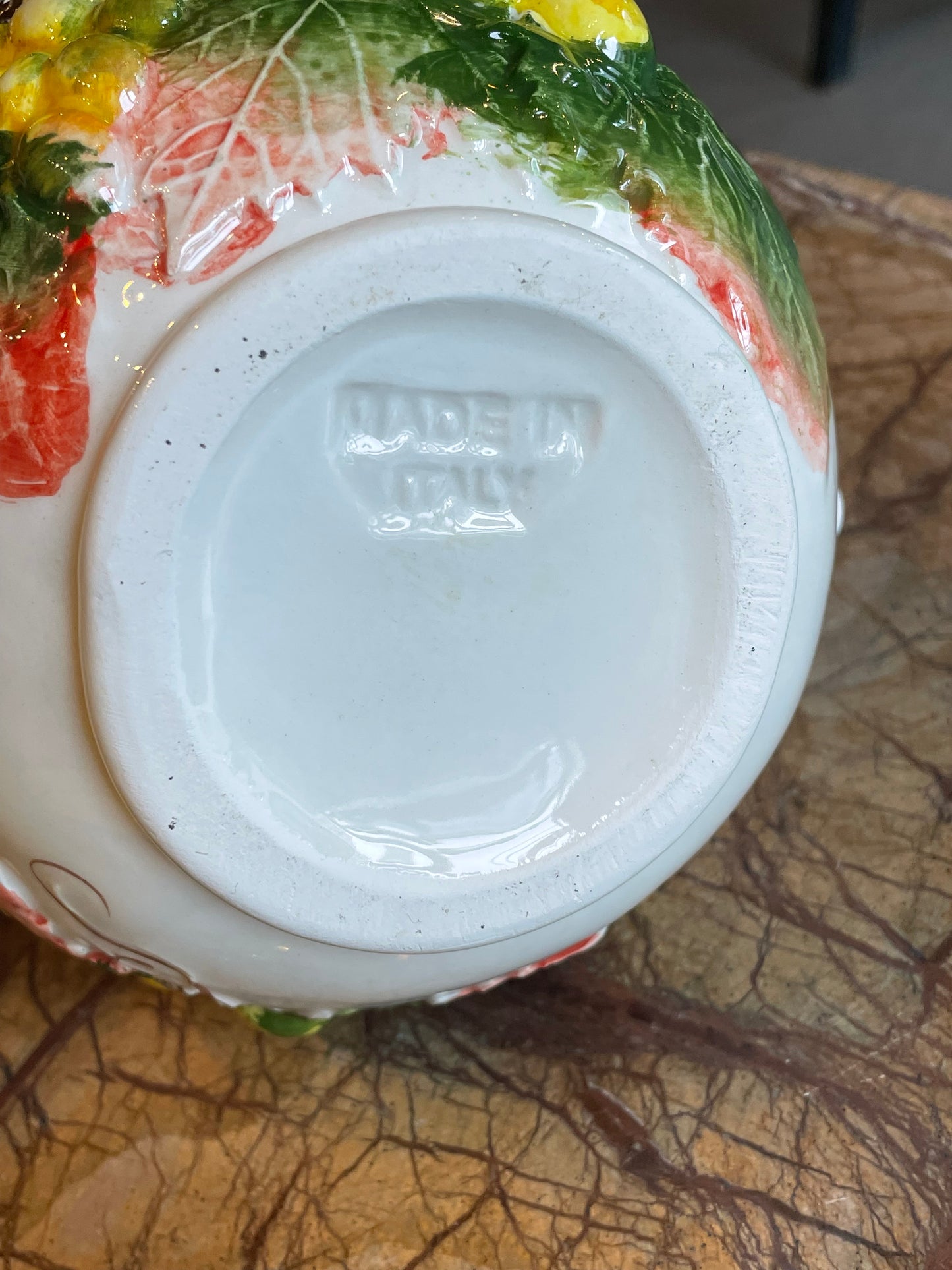 Kande med gule druer - Italiensk porcelæn