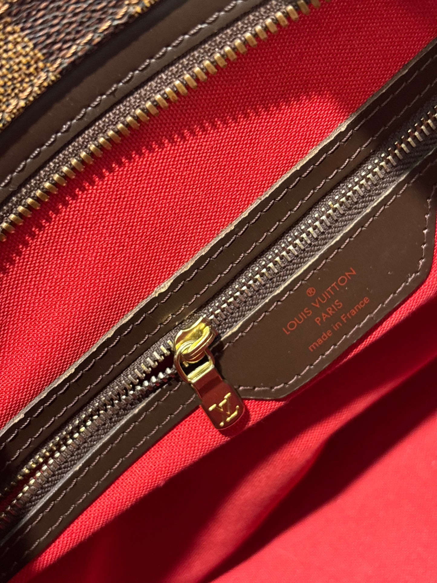 Louis Vuitton - Damier Ebene Chelsea Tote