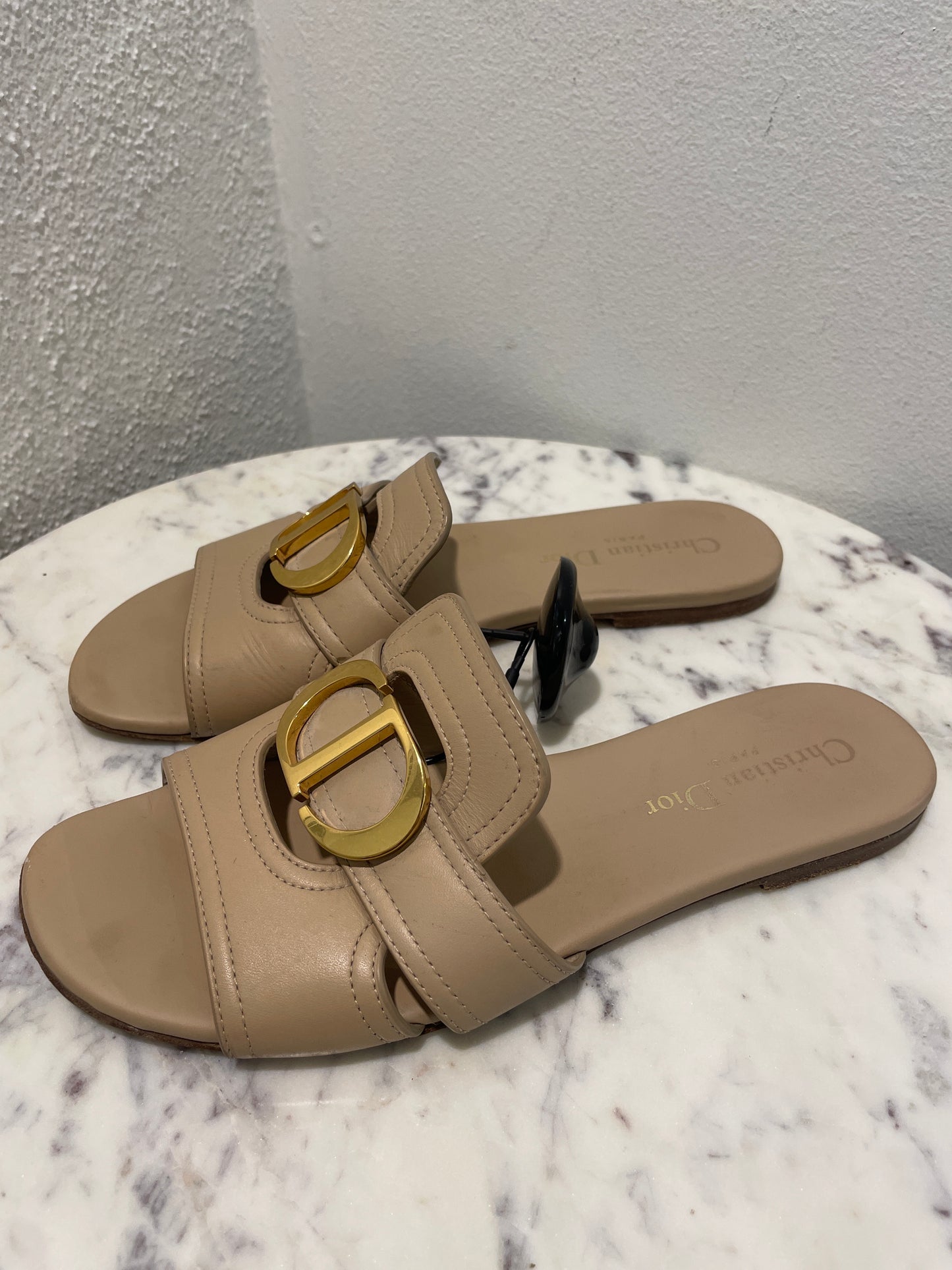 Christian Dior 30 Montaigne Leather Slides – Size 36 / Nude