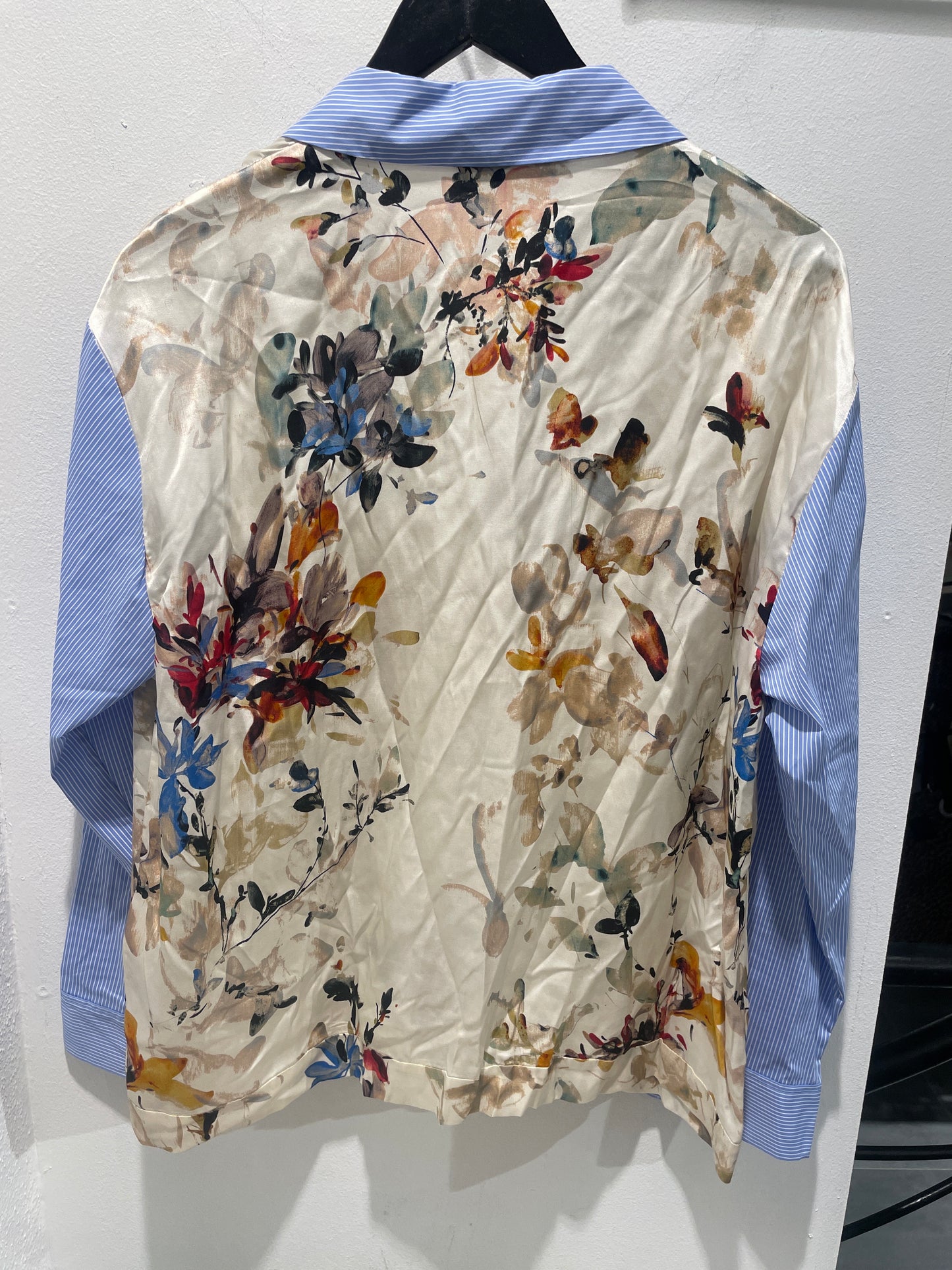 Munthe - Silk Shirt - Stribed details - Medinas Wardrobe EU38