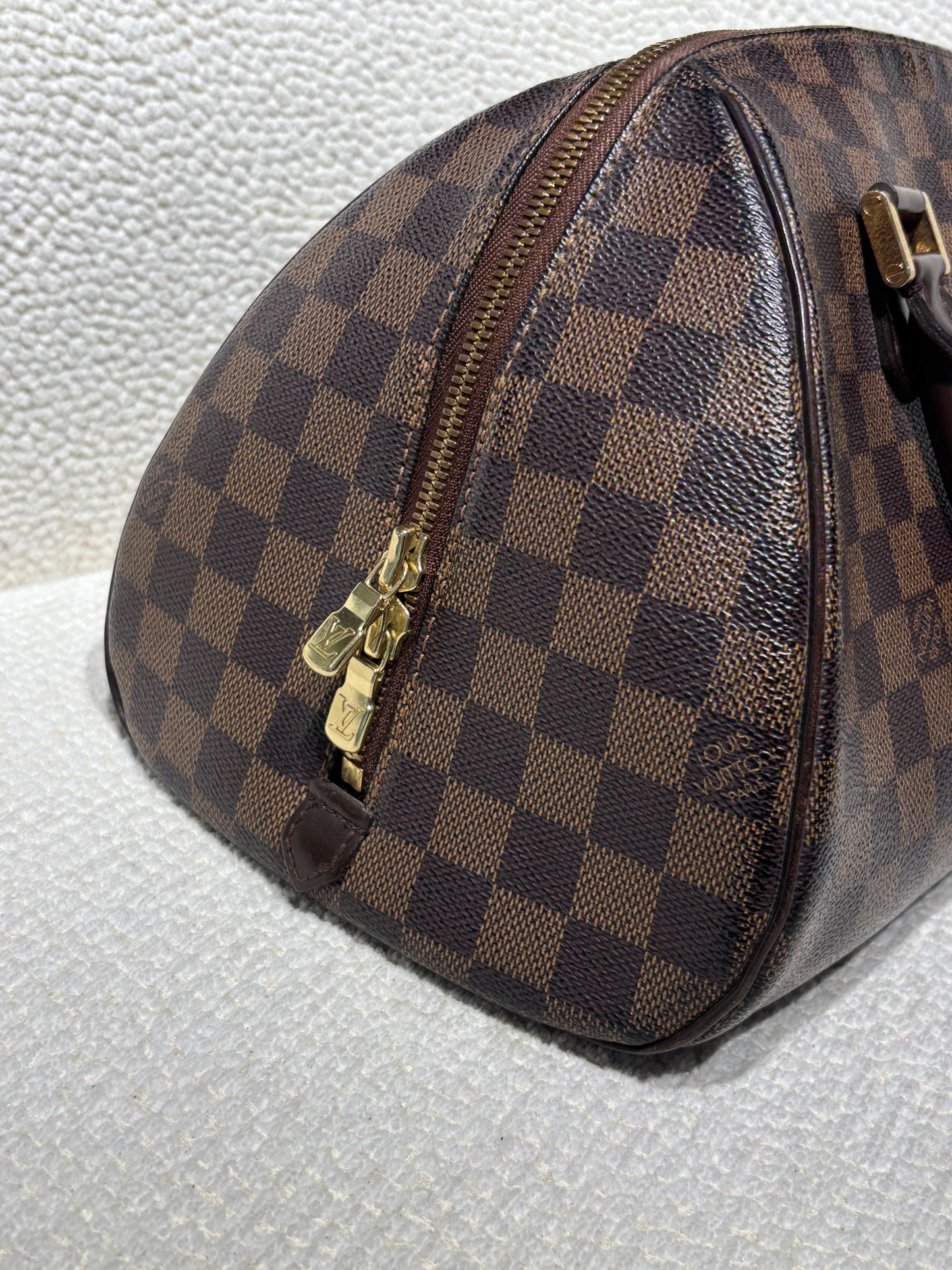Louis Vuitton Ribera – Damier Ebene Logo Canvas