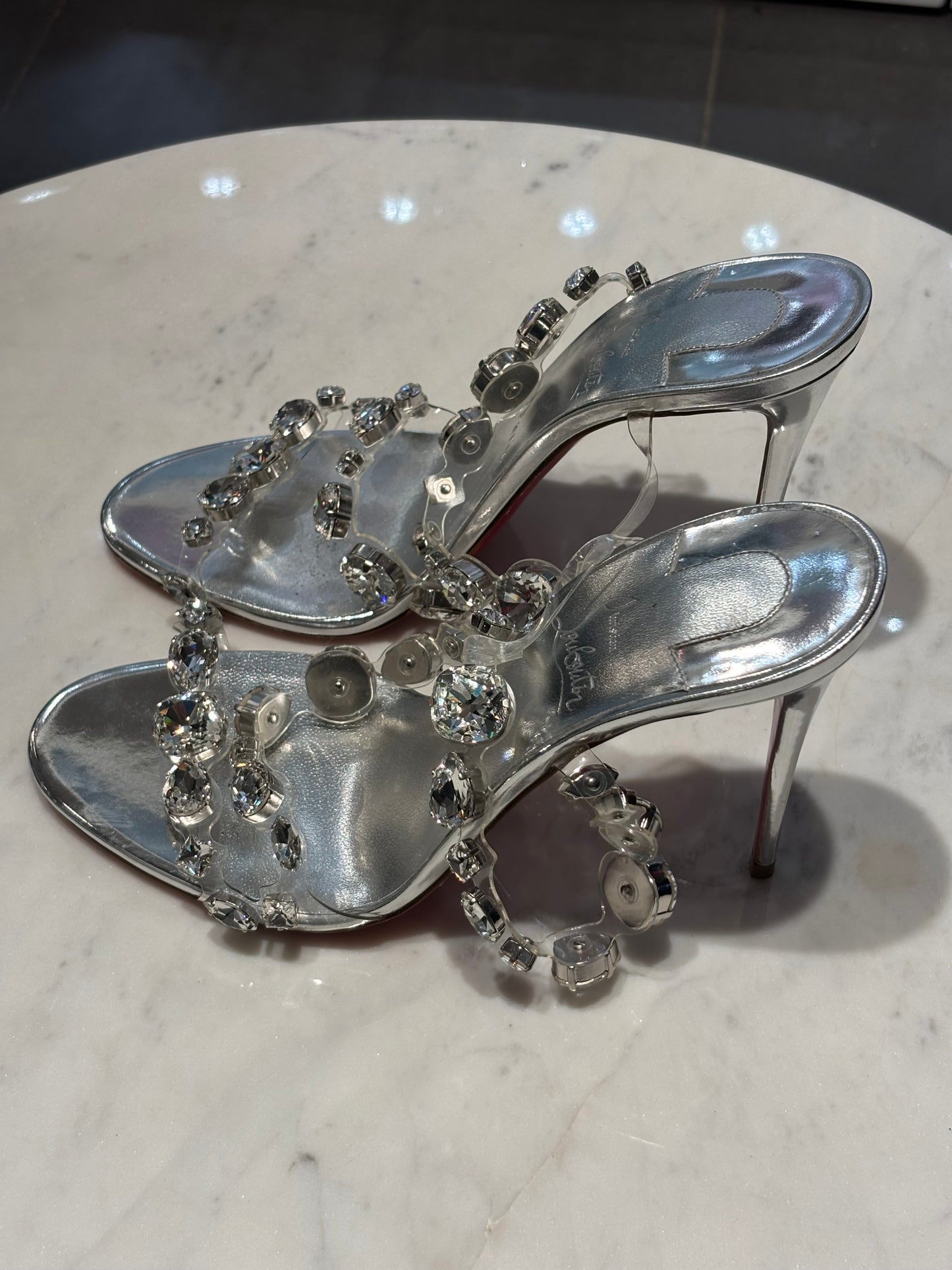 Christian Louboutin - Rosalie Jewel heels - 39,5 - Medinas Wardrobe