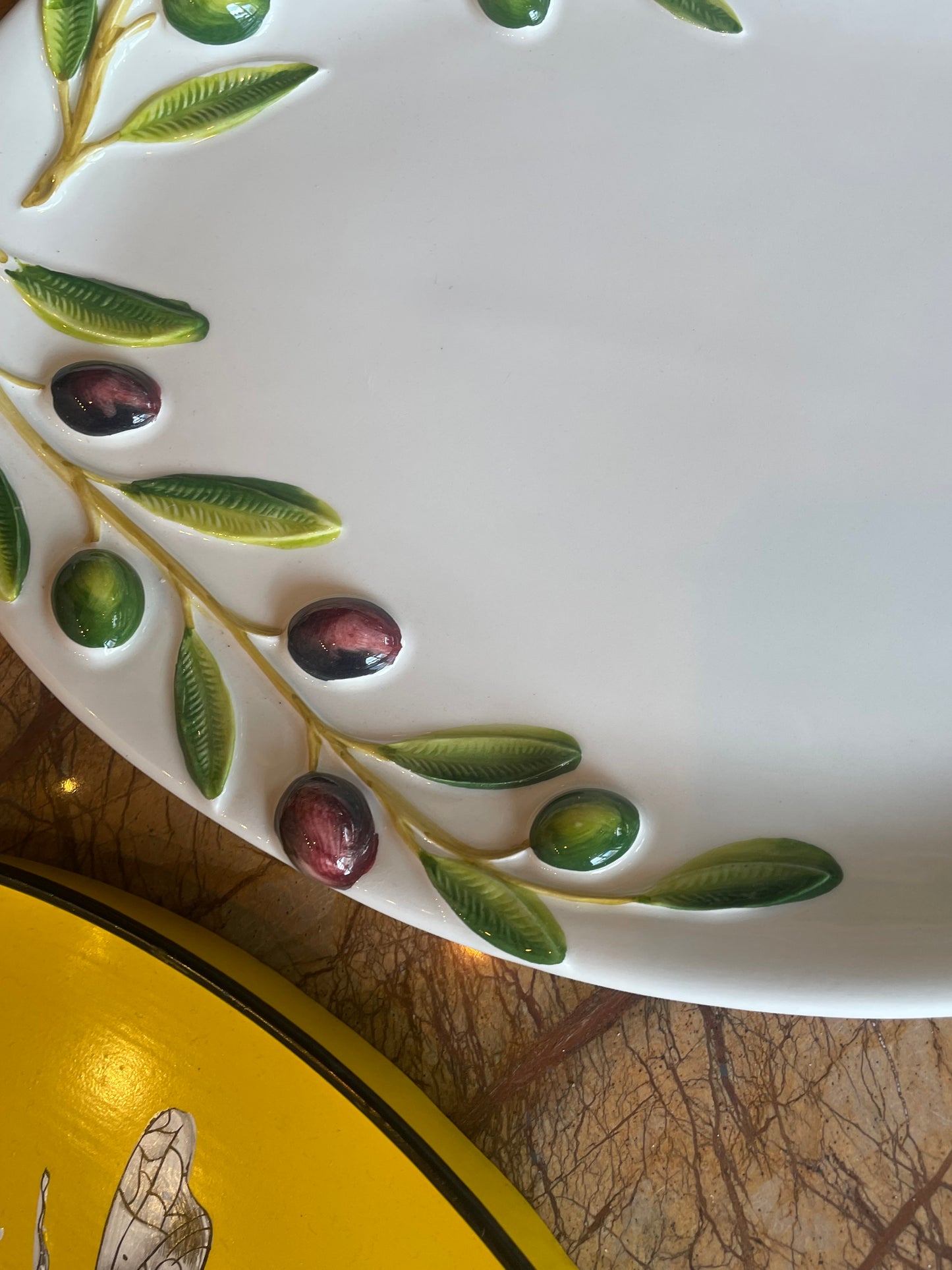 Medium aflangt fad m. olivenranker - Italiensk porcelæn