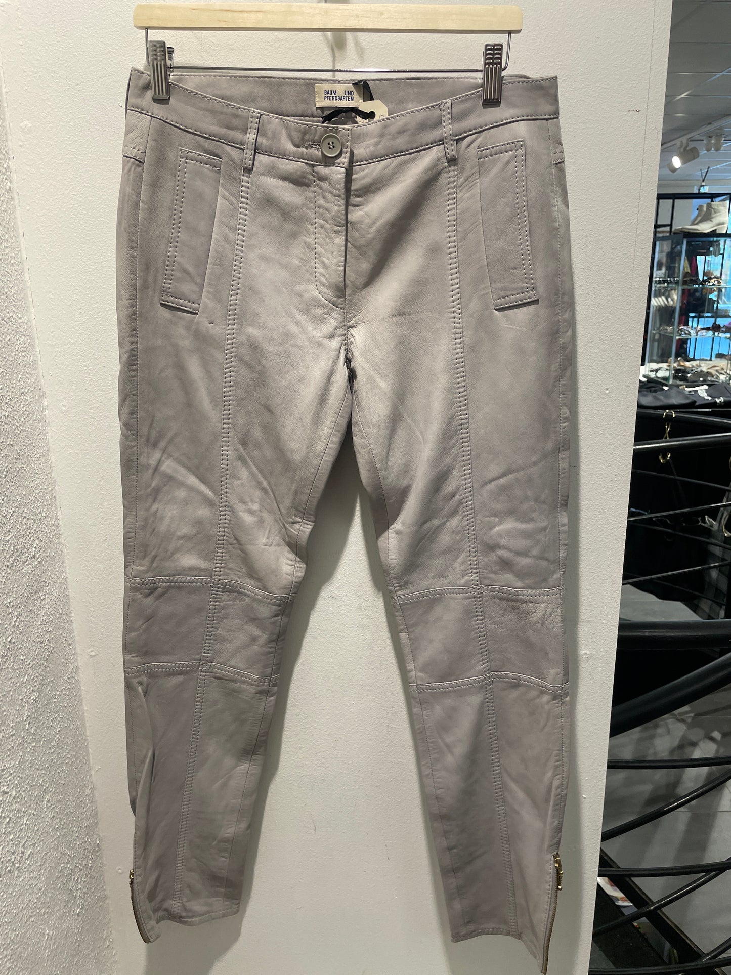 Baum und Pferdgarten - Soft Leather Trousers - Light Grey - EU42