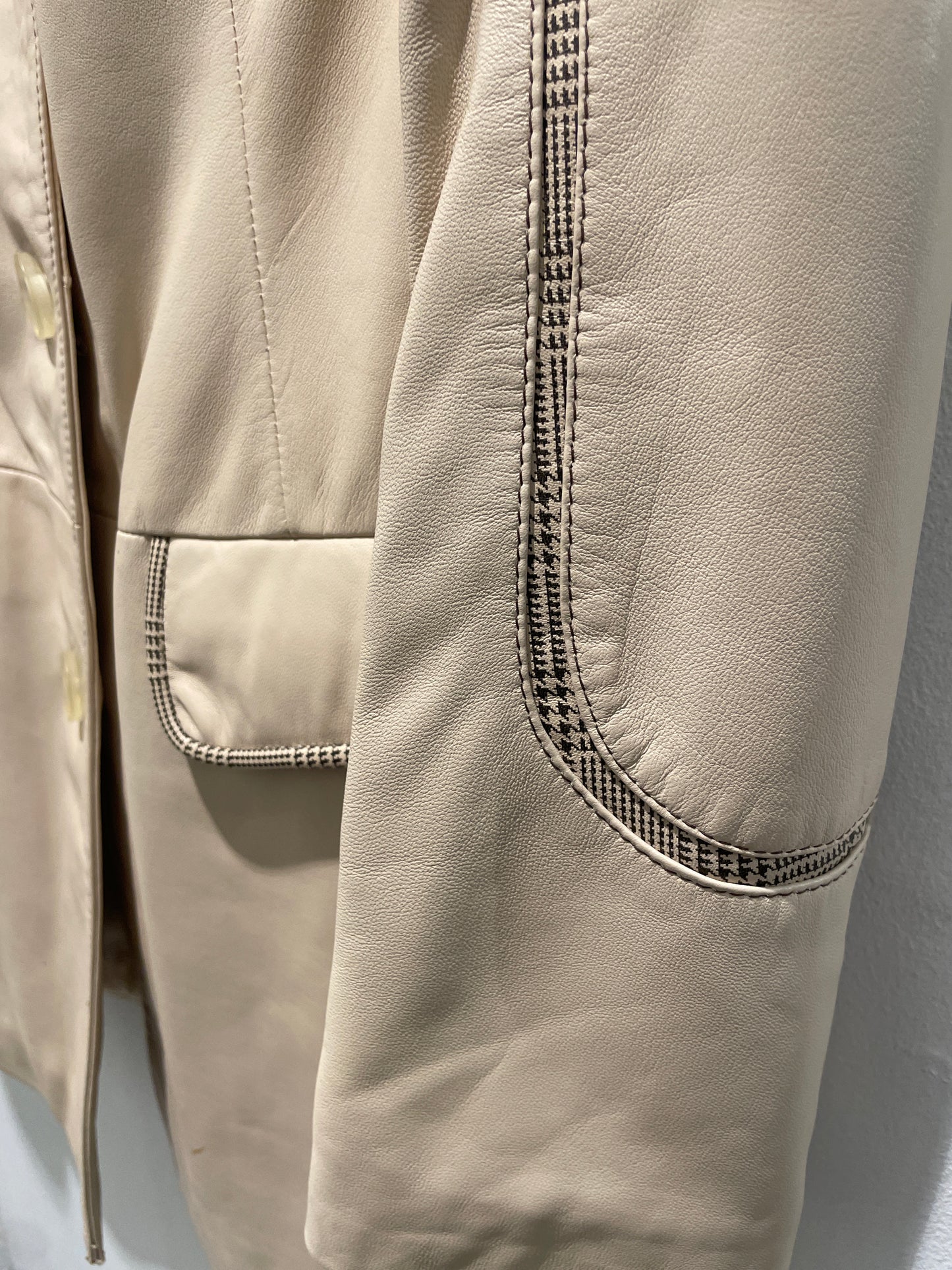 Brand New Beige Structured Leather Coat With Houndstooth Details - M