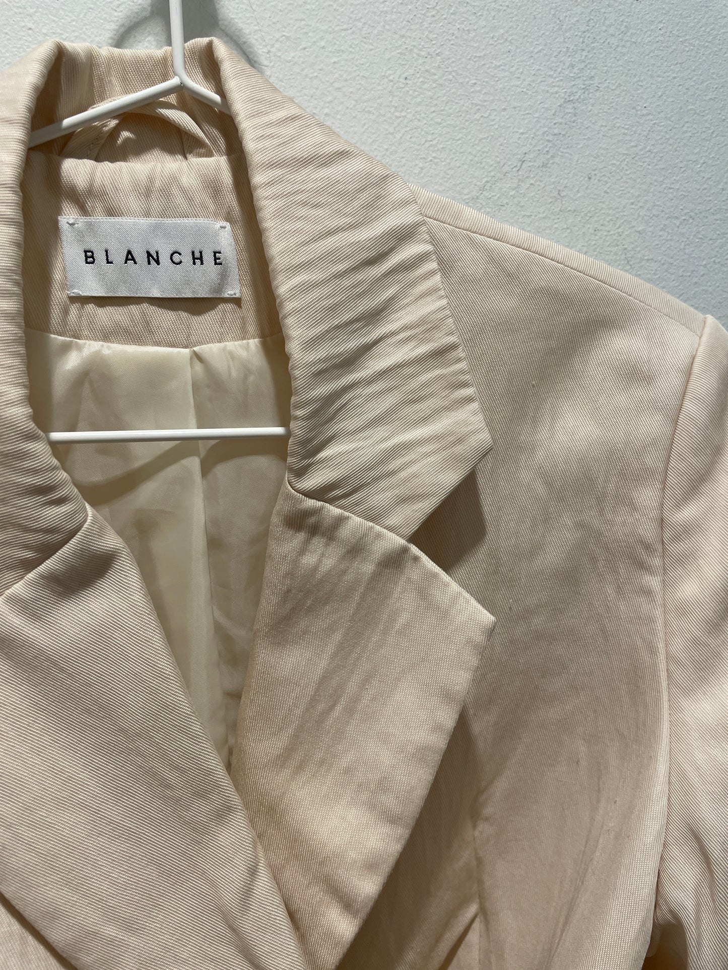 BLANCHE Crinkle Boxy Wrap Blazer - EU36