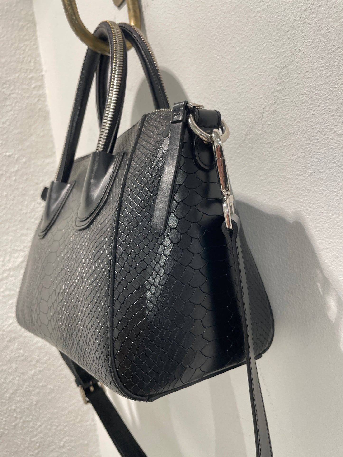 Leowulff - Boa Black Silver bag