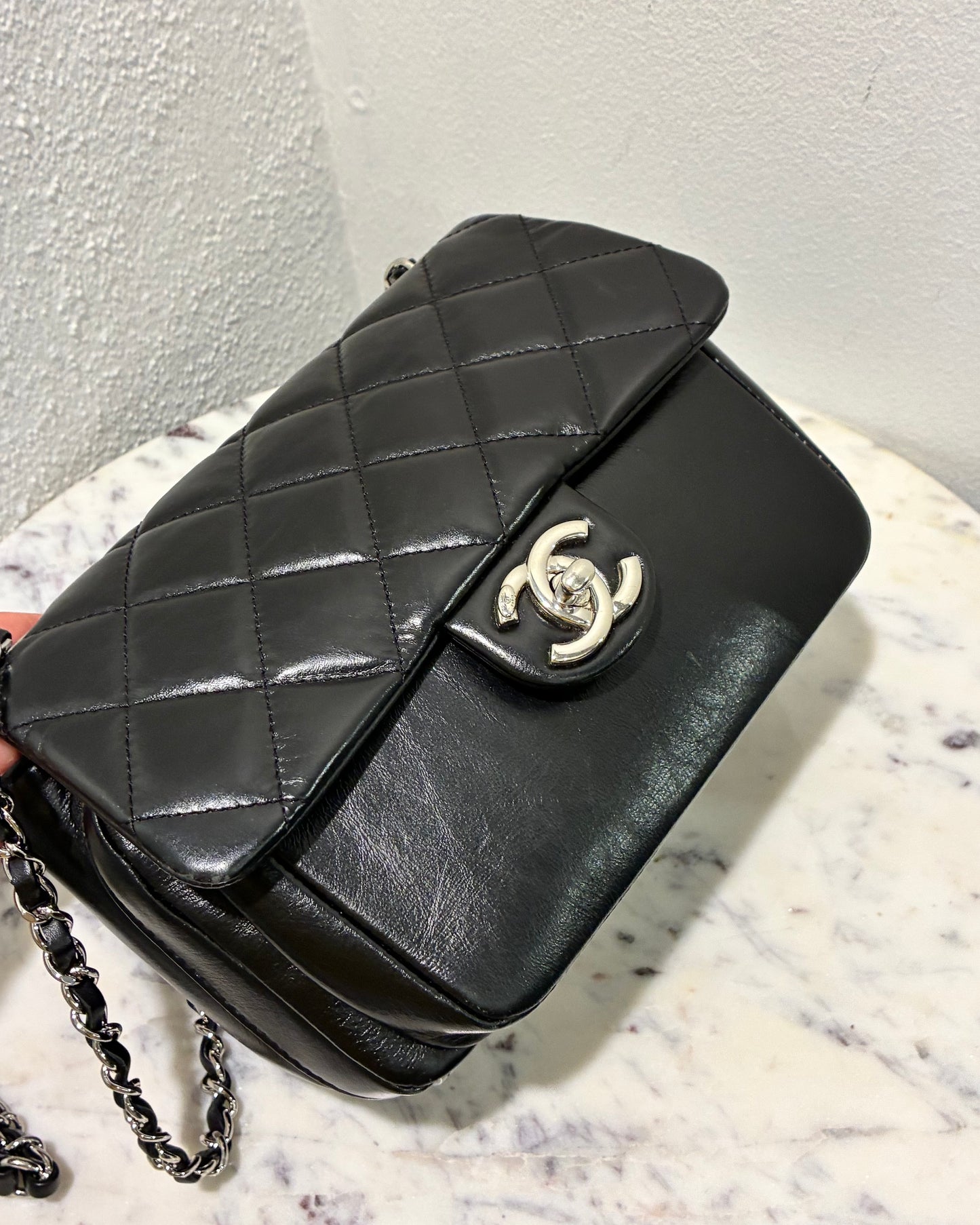 Chanel Zip Around Flap Bag - Black Calfskin & Silver hardware - 2019