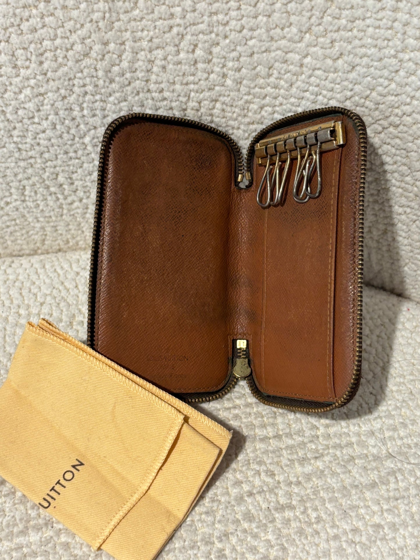 Louis Vuitton Key Holder - Monogram Leather & Gold Hardware