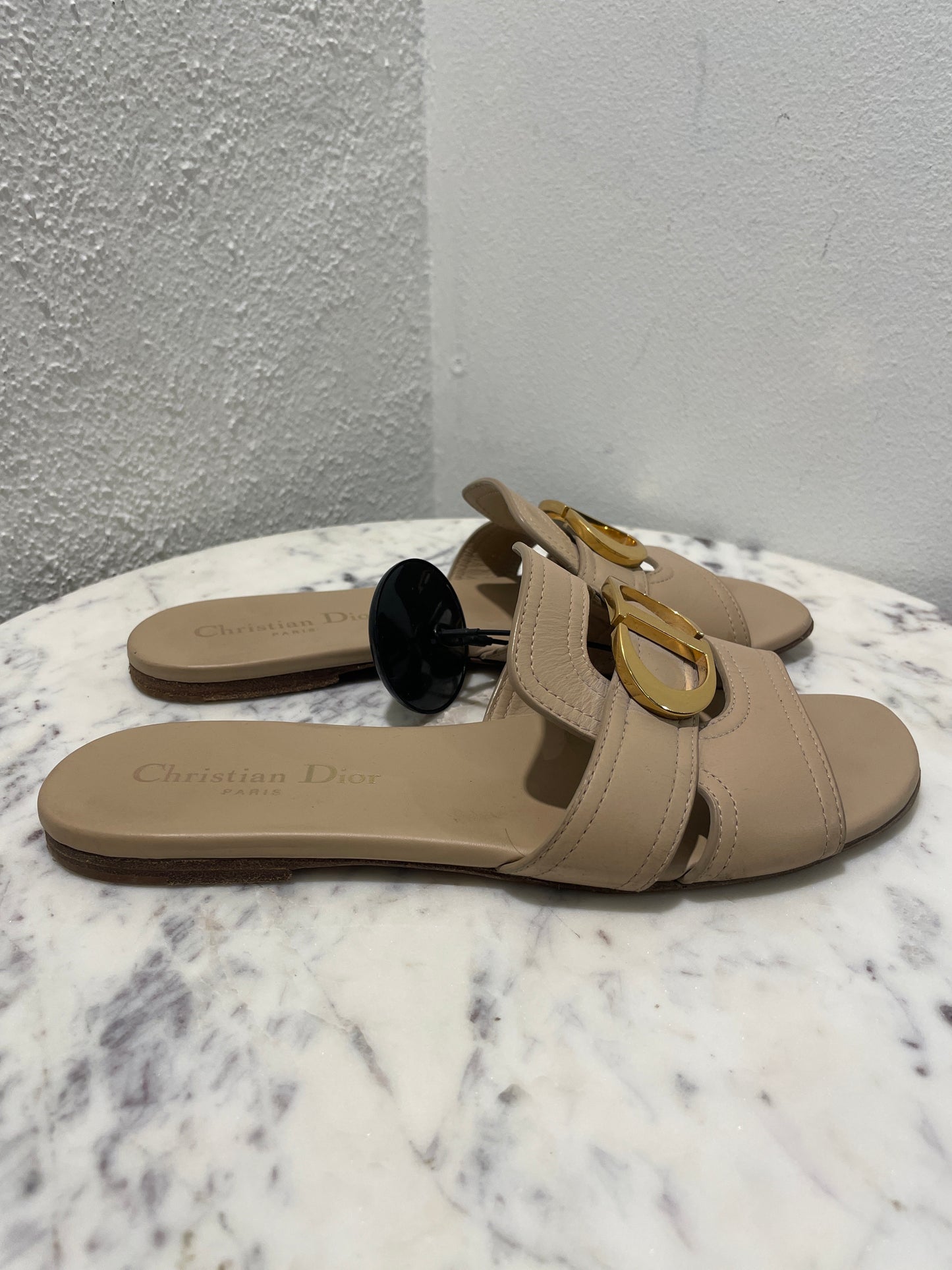 Christian Dior 30 Montaigne Leather Slides – Size 36 / Nude