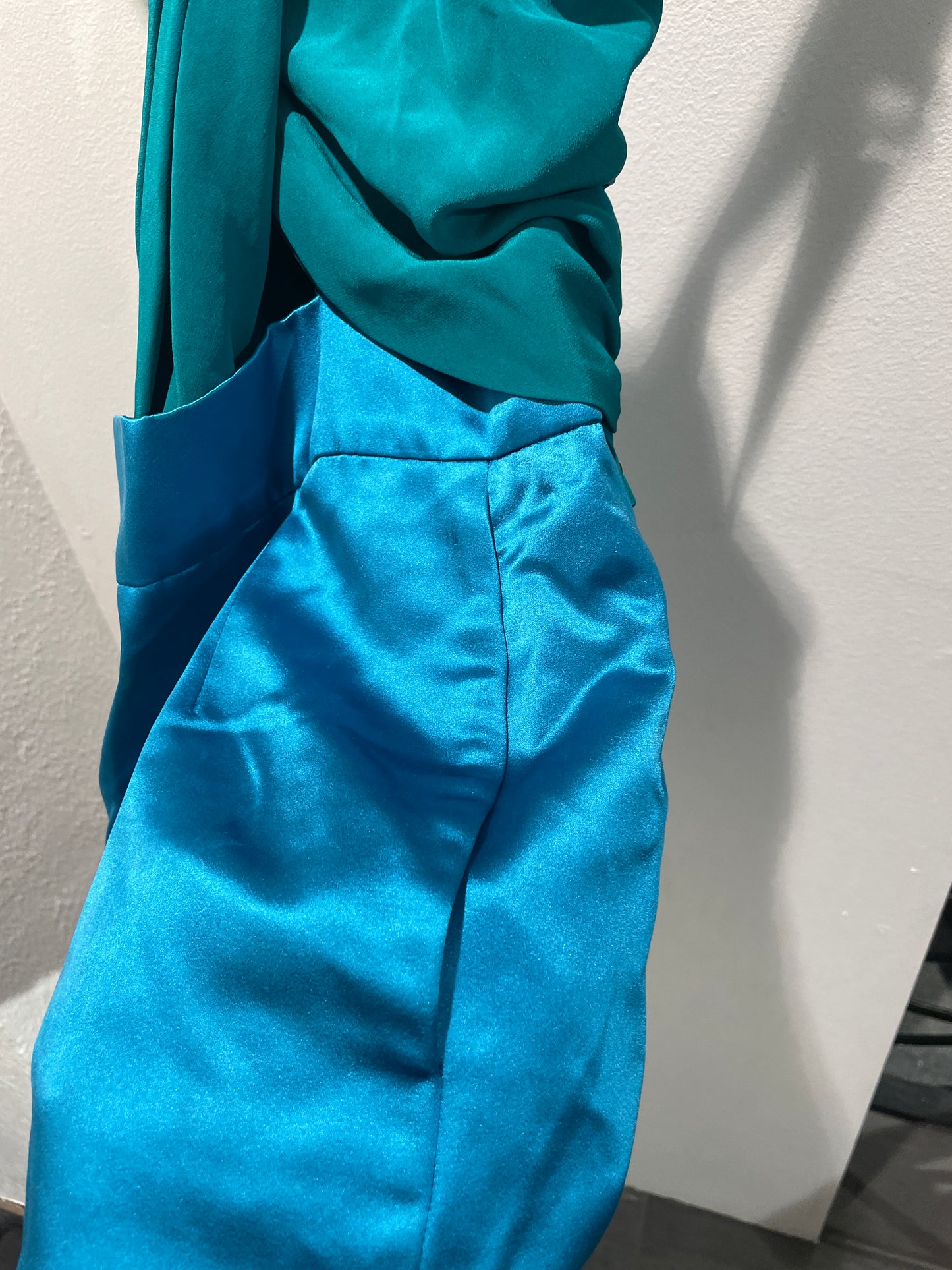 Gucci - Silk Sheath Cocktail Dress - blue/green color-blocking - XS - Medinas Wardrobe