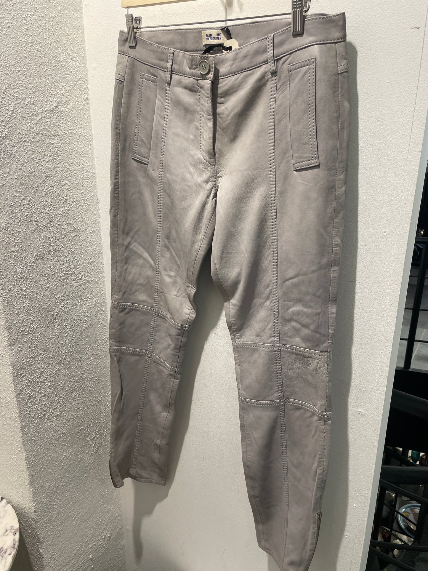 Baum und Pferdgarten - Soft Leather Trousers - Light Grey - EU42