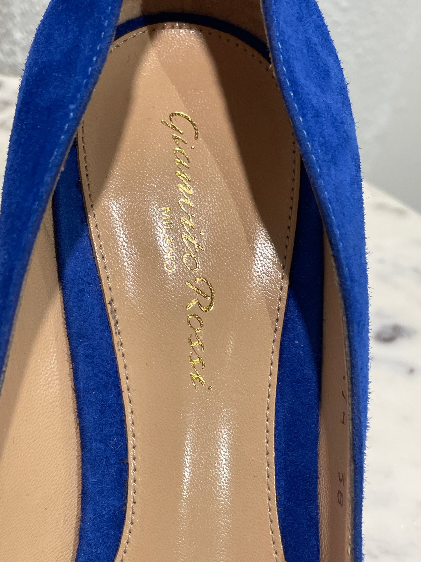 Gianvito Rossi - "85 suede pumps" - EU38