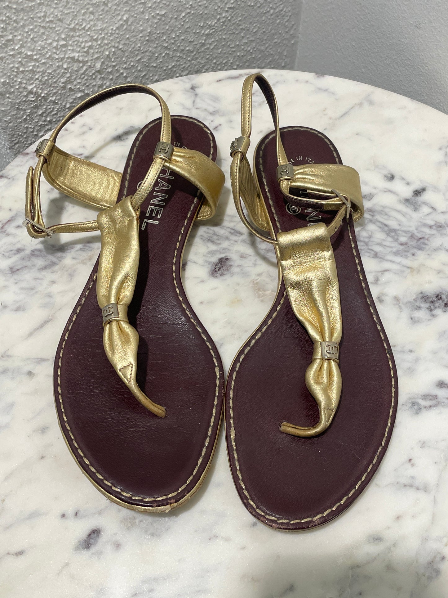 Chanel Metallic Gold Leather CC Sandals – 38