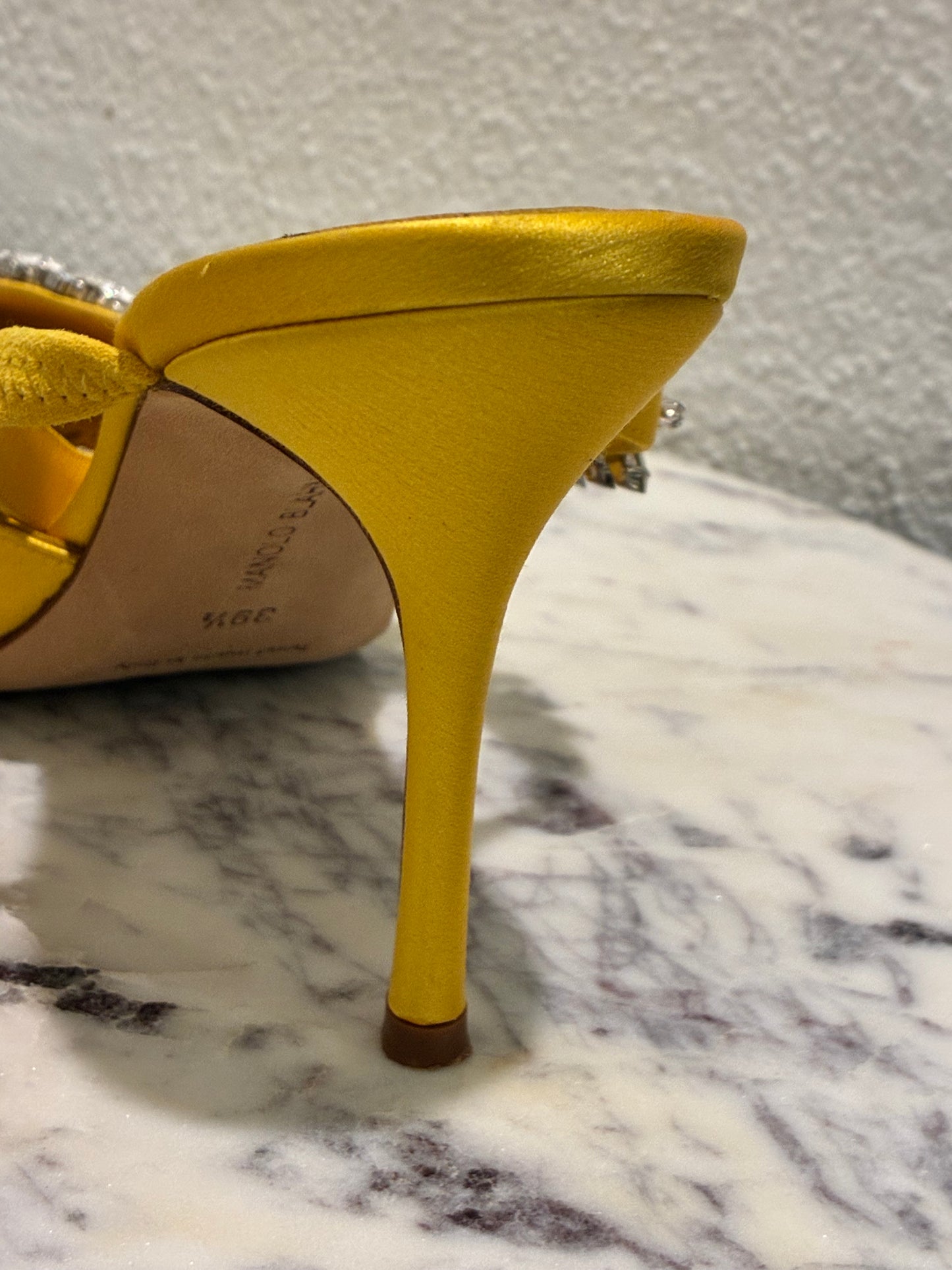 Manolo Blahnik - Heels - Yellow Satin & Crystals - Size 39.5 - Medinas Wardrobe
