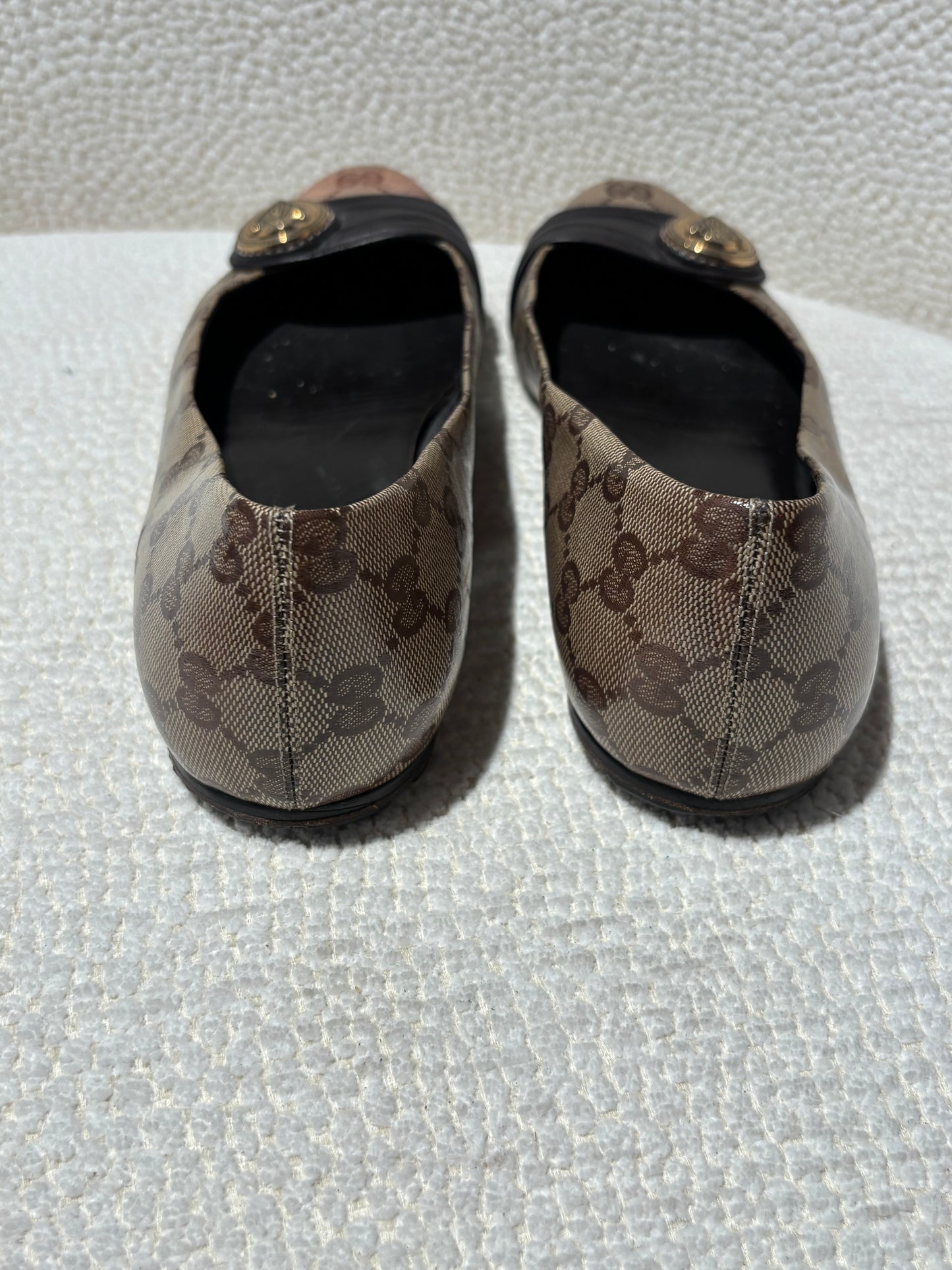 Gucci Ballerina - Beige Monogram canvas & Gold Logo Buckle - EU 39.5