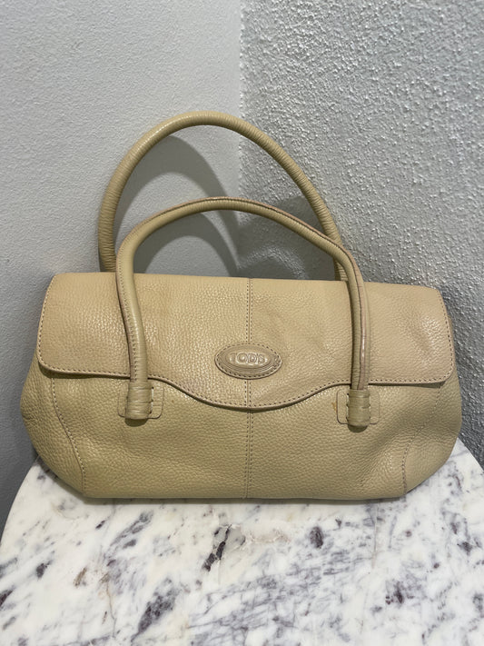 Tod's Corniche Wave East/West – Beige textured leather bag
