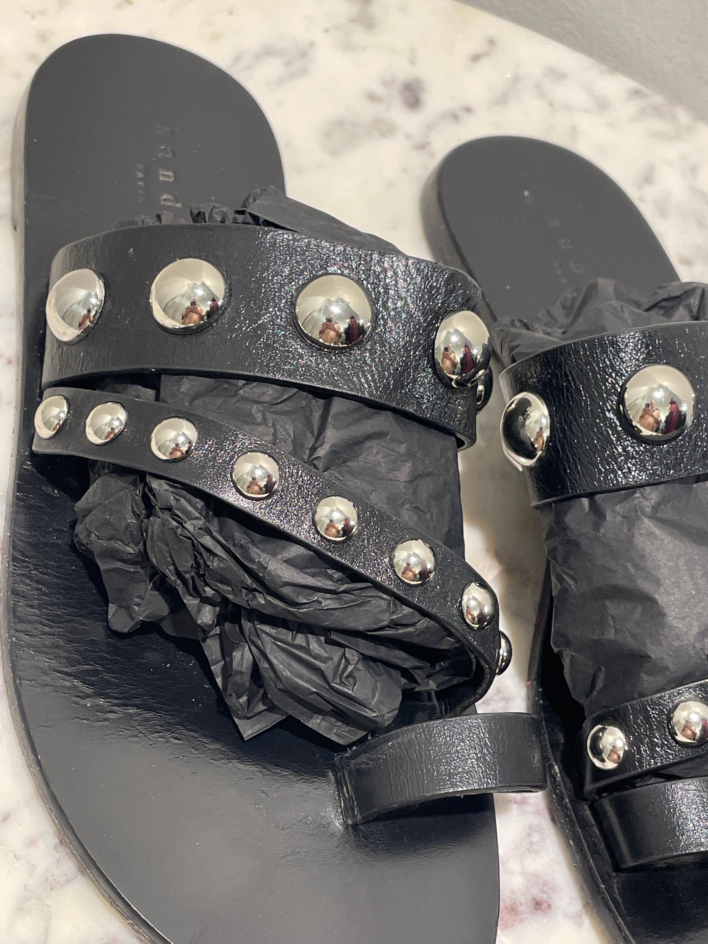 Sandro Studded Leather Toe-Ring Sandals – Size 39 / Black