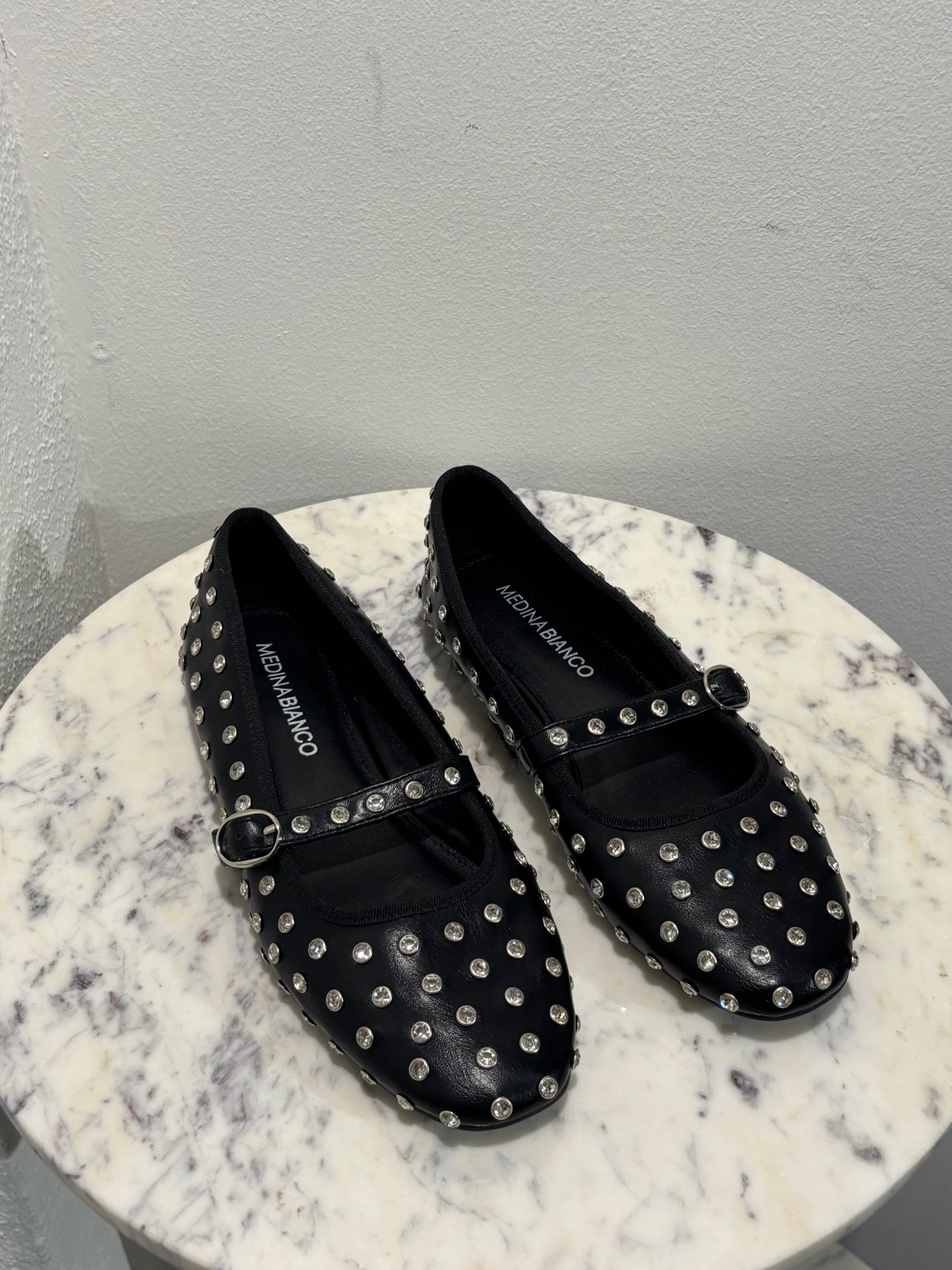Medina x Bianco - Black ballerinas w stones - 39 - Medinas Wardrobe