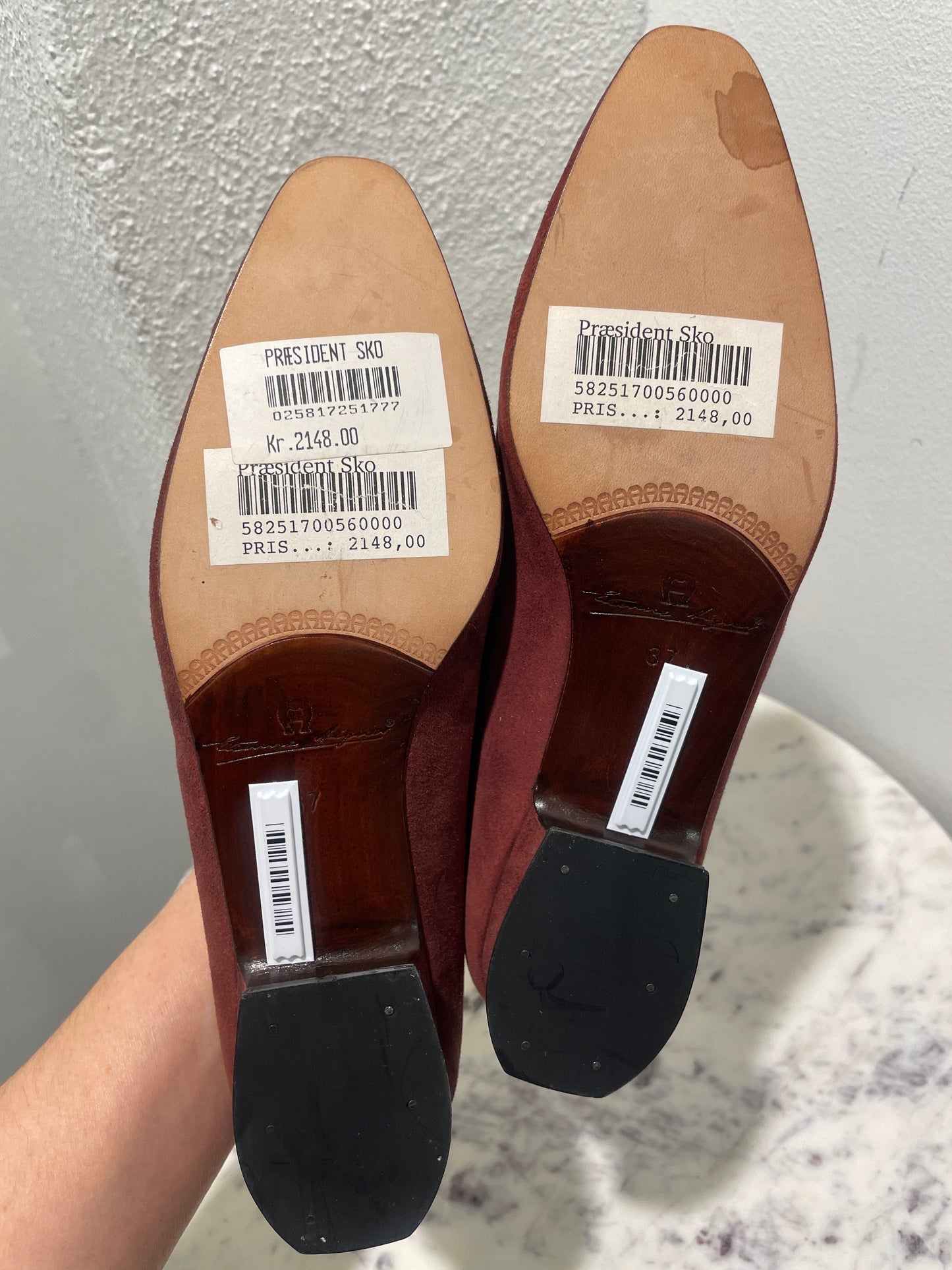 Etienne Aigner Burgundy Suede Loafers with Gold Horsebit – Like-New Condition - 37