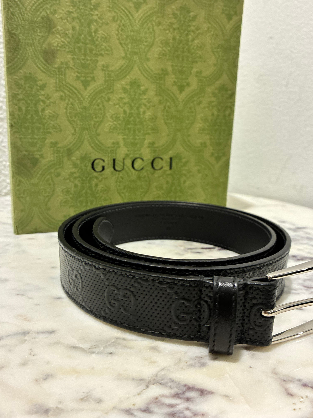 Gucci Logo-Embossed Belt - Black Leather & Silver Buckle – Size 85