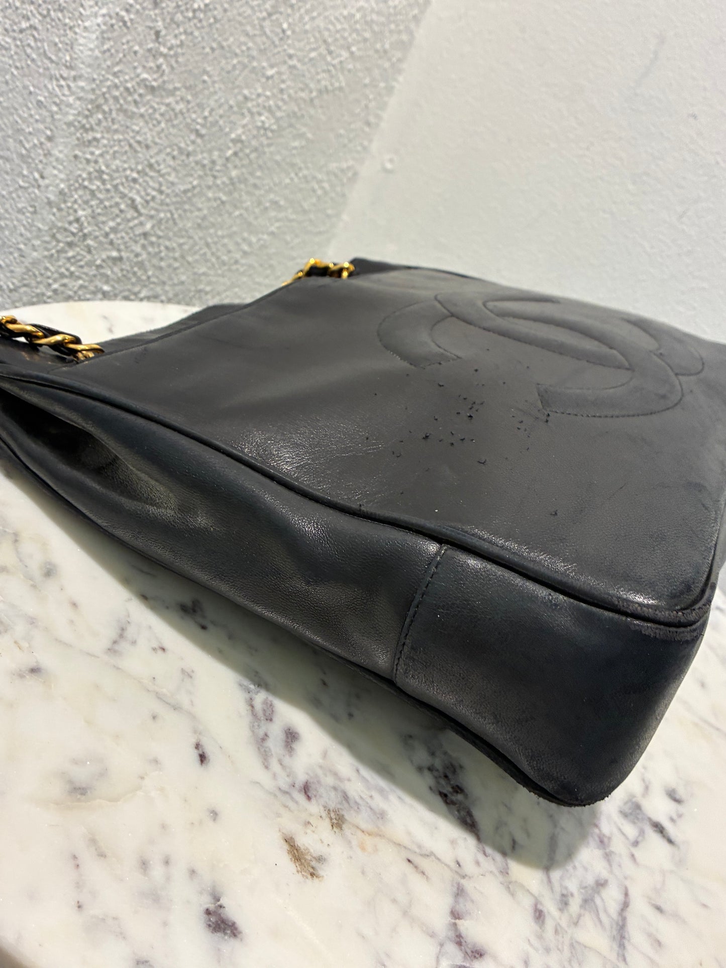 Chanel Vintage Tote - CC Logo - Black Lambskin & 24K Gold Hardware