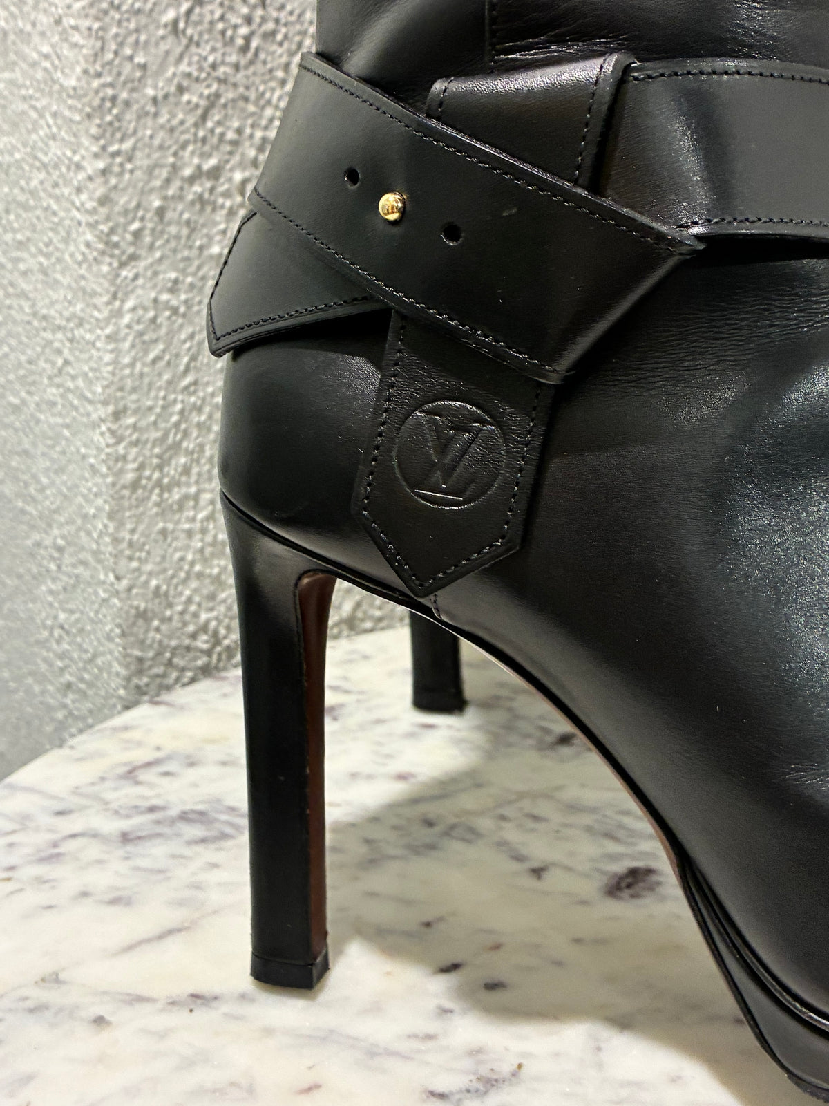 Louis Vuitton Knee-High Boots – Black Smooth Leather - EU 39