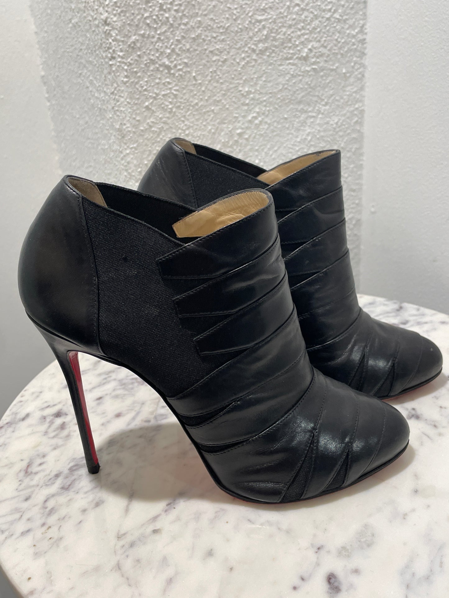 Christian Louboutin Vintage Lina 100 Leather Ankle Boots - 40