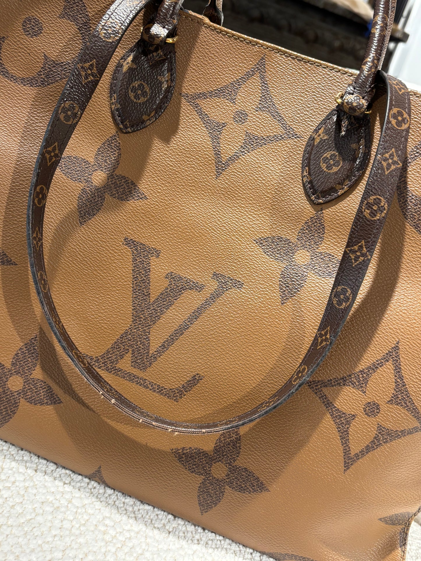Louis Vuitton – Onthego- Brown & Light Brown Monogram Tote
