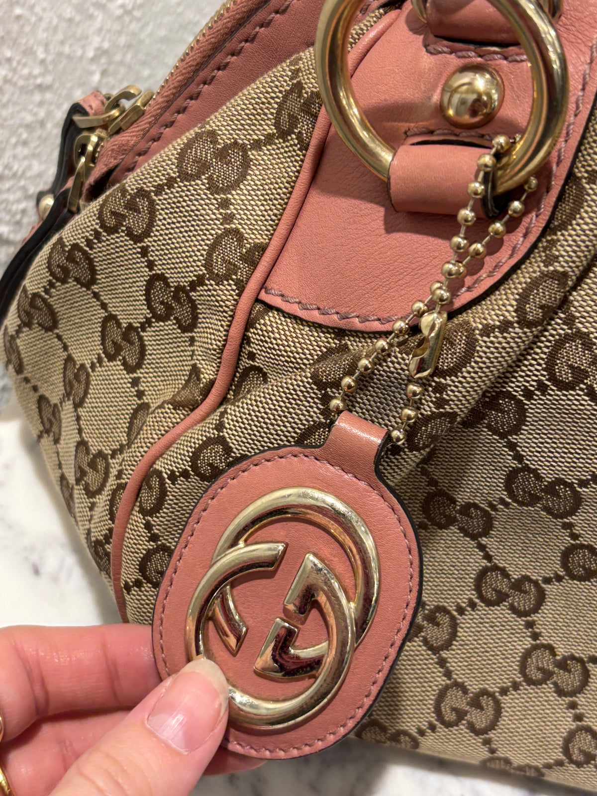 Gucci Sukey Bag - Canvas & Leather in Pink
