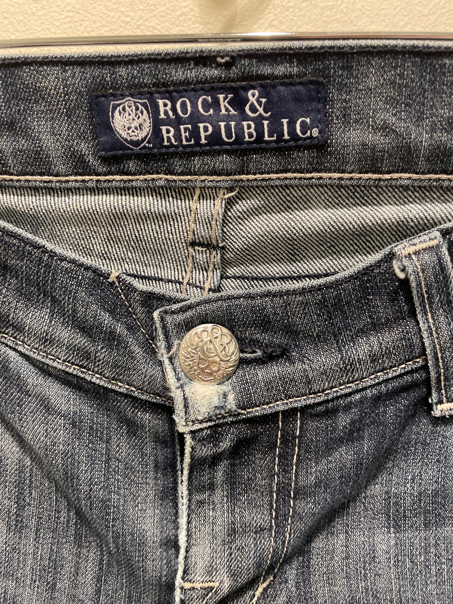 Rock & Republic Bootcut Jeans with Embroidered Pockets - W25