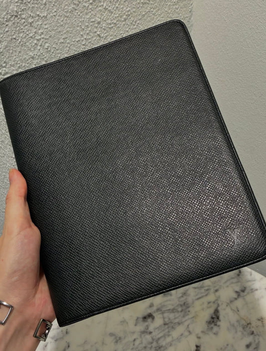 Louis Vuitton Agenda/Document Holder MM - Black Taiga Leather