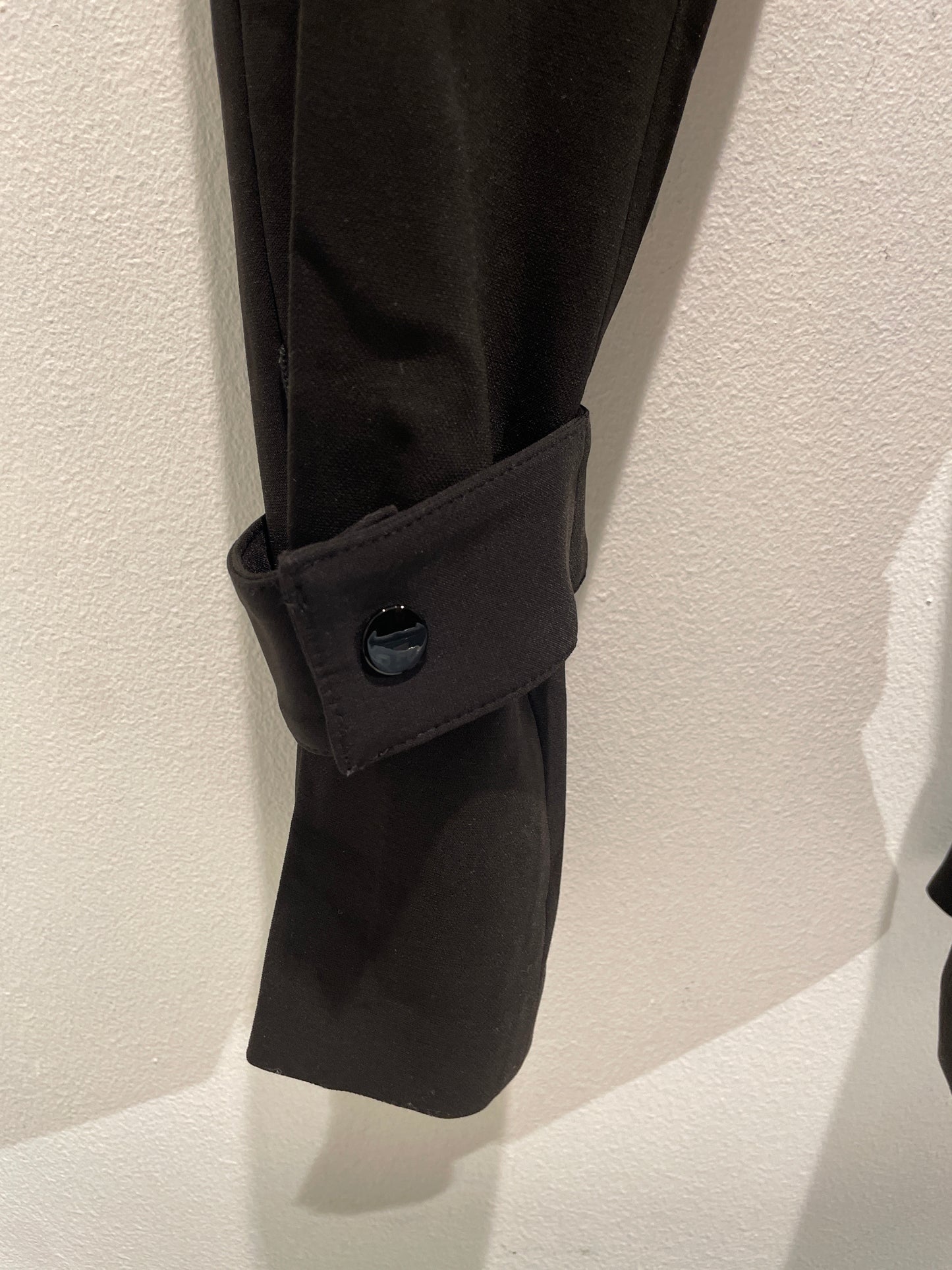 H&M - Pants - Black w. bottomed legs - EU36 - Medinas Wardrobe