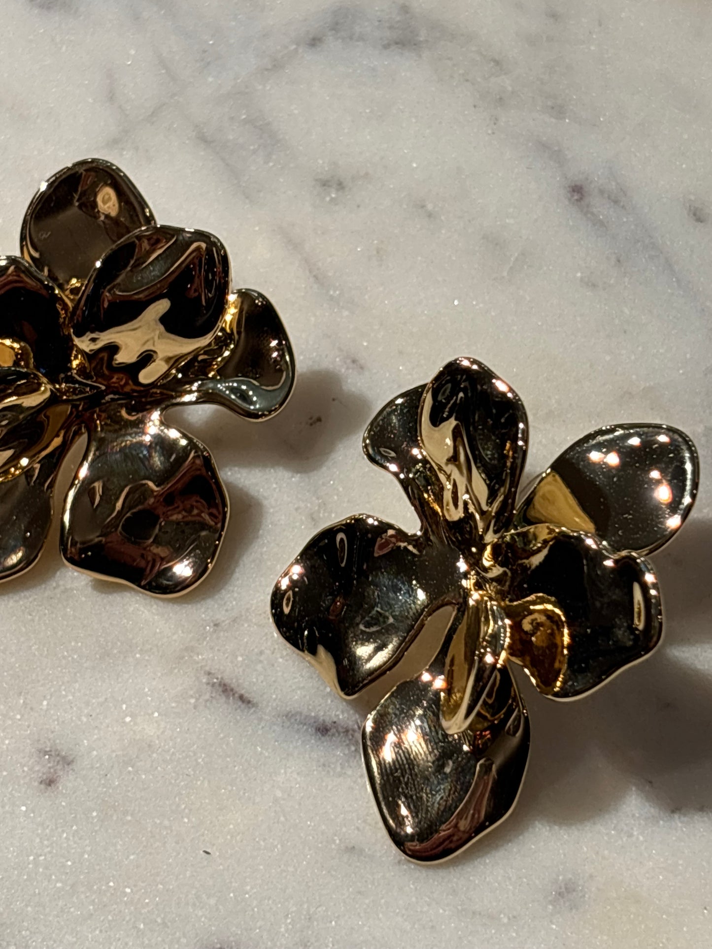 Pilgrim - Earrings - Gold Flowers - Medinas Wardrobe