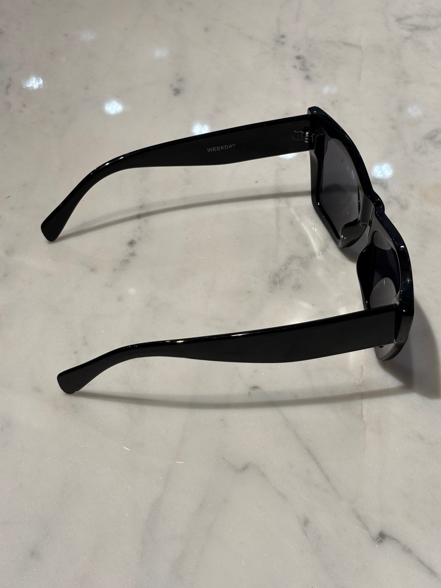 Weekday - Sunglasses - Medinas Wardrobe