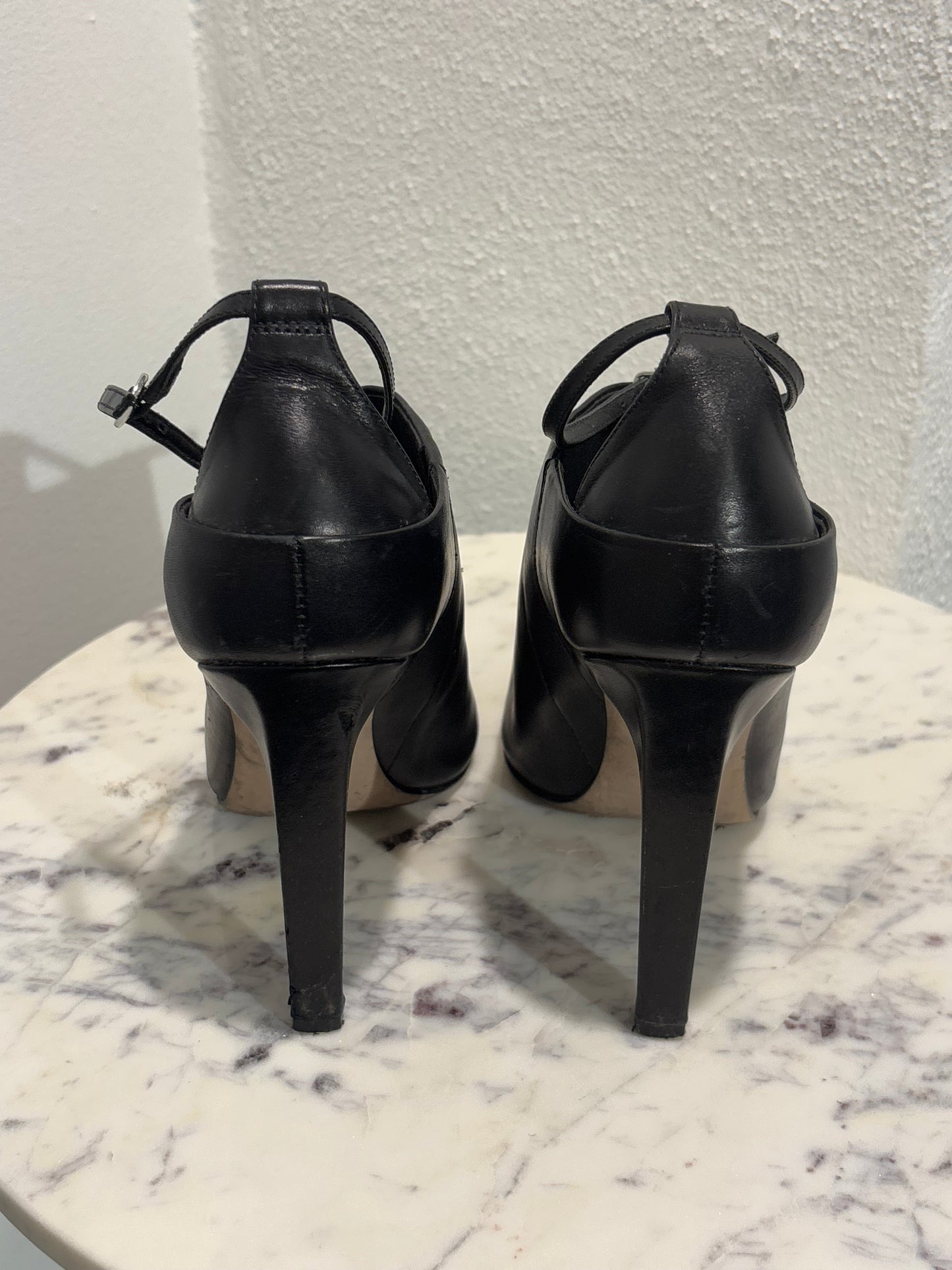 Alexander Wang - Heels - Leather - 39 - Medinas Wardrobe