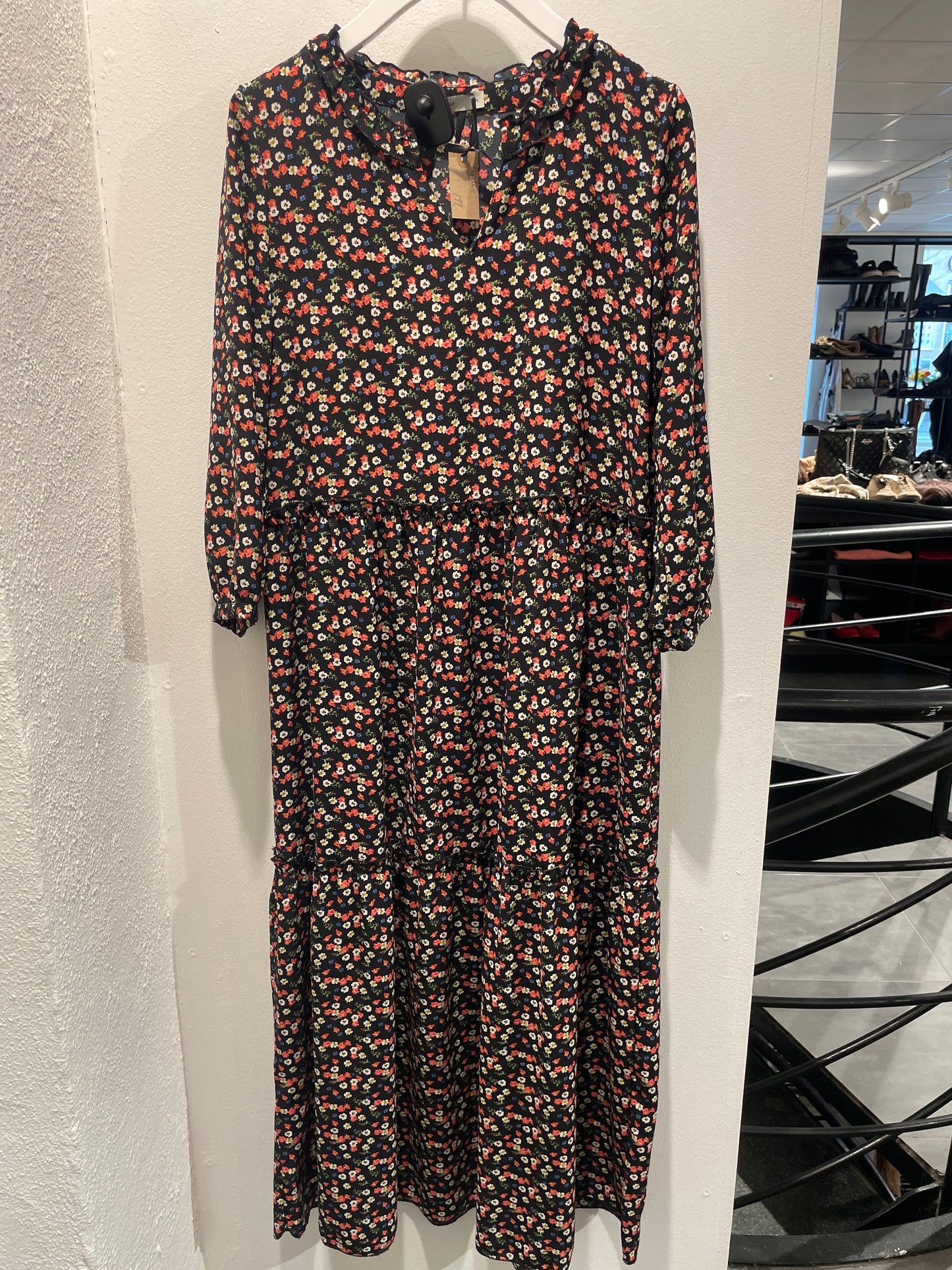 Pigalle - dress with flowers - EU34