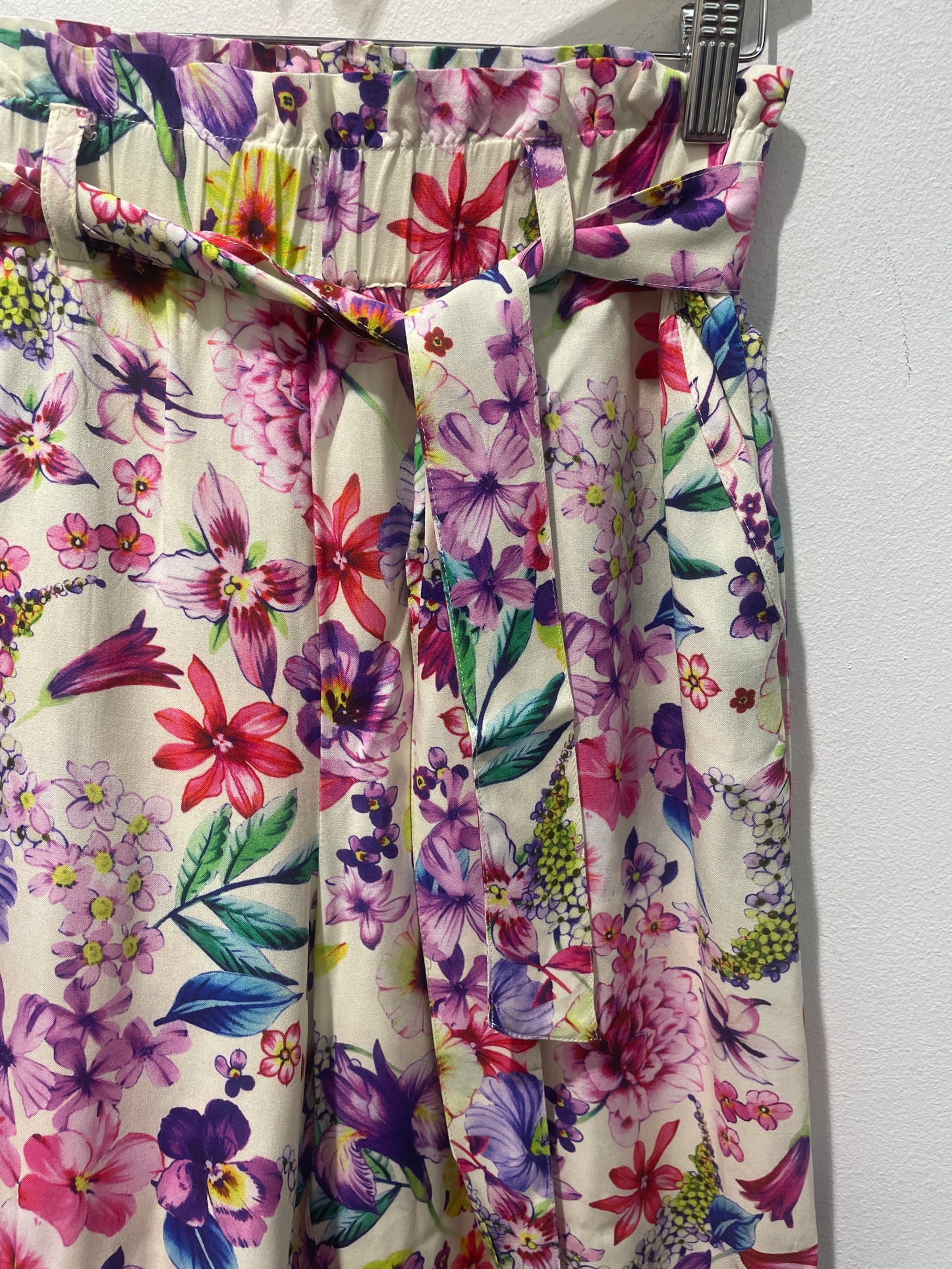 Lollys Laundry Floral Wide-Leg Trousers with Tie Belt - M