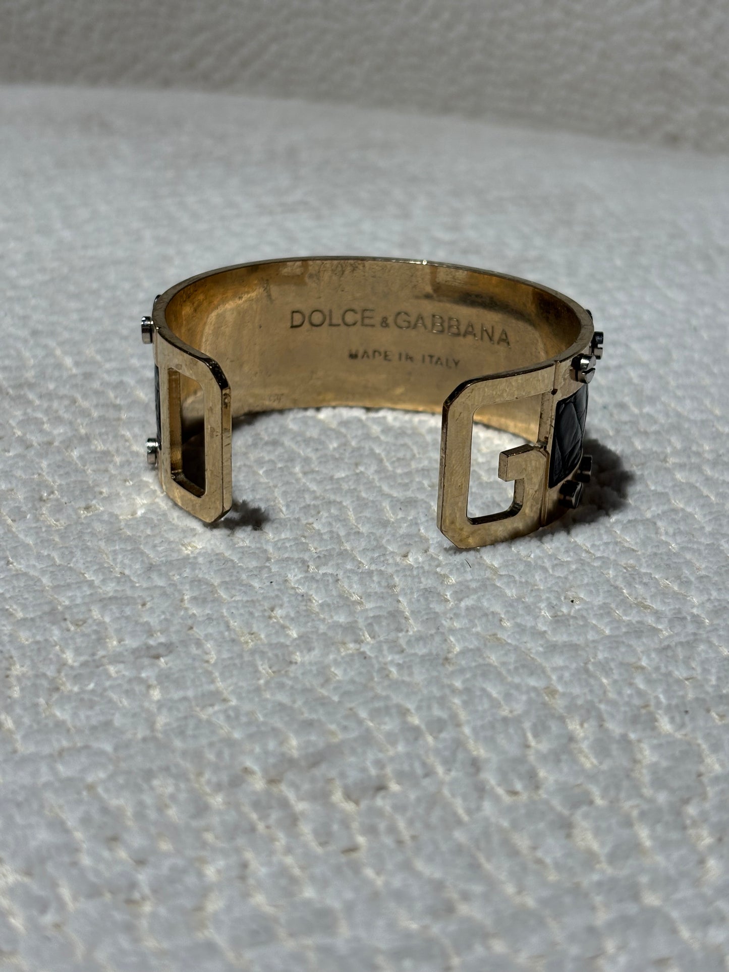 Dolce & Gabbana Armring - Black Leather Detail & Gold-toned Metal