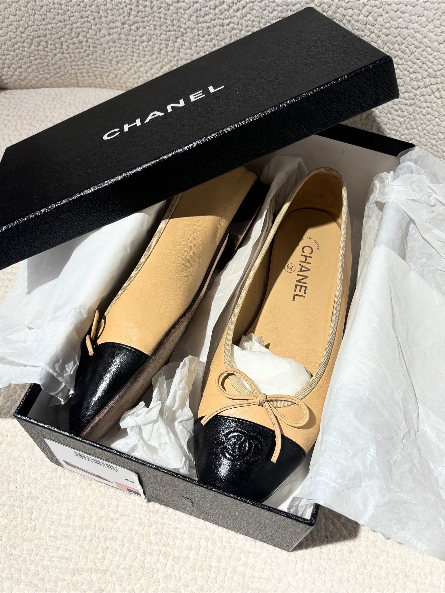 Chanel Ballerinas - Beige and Black lambskin - EU 40C