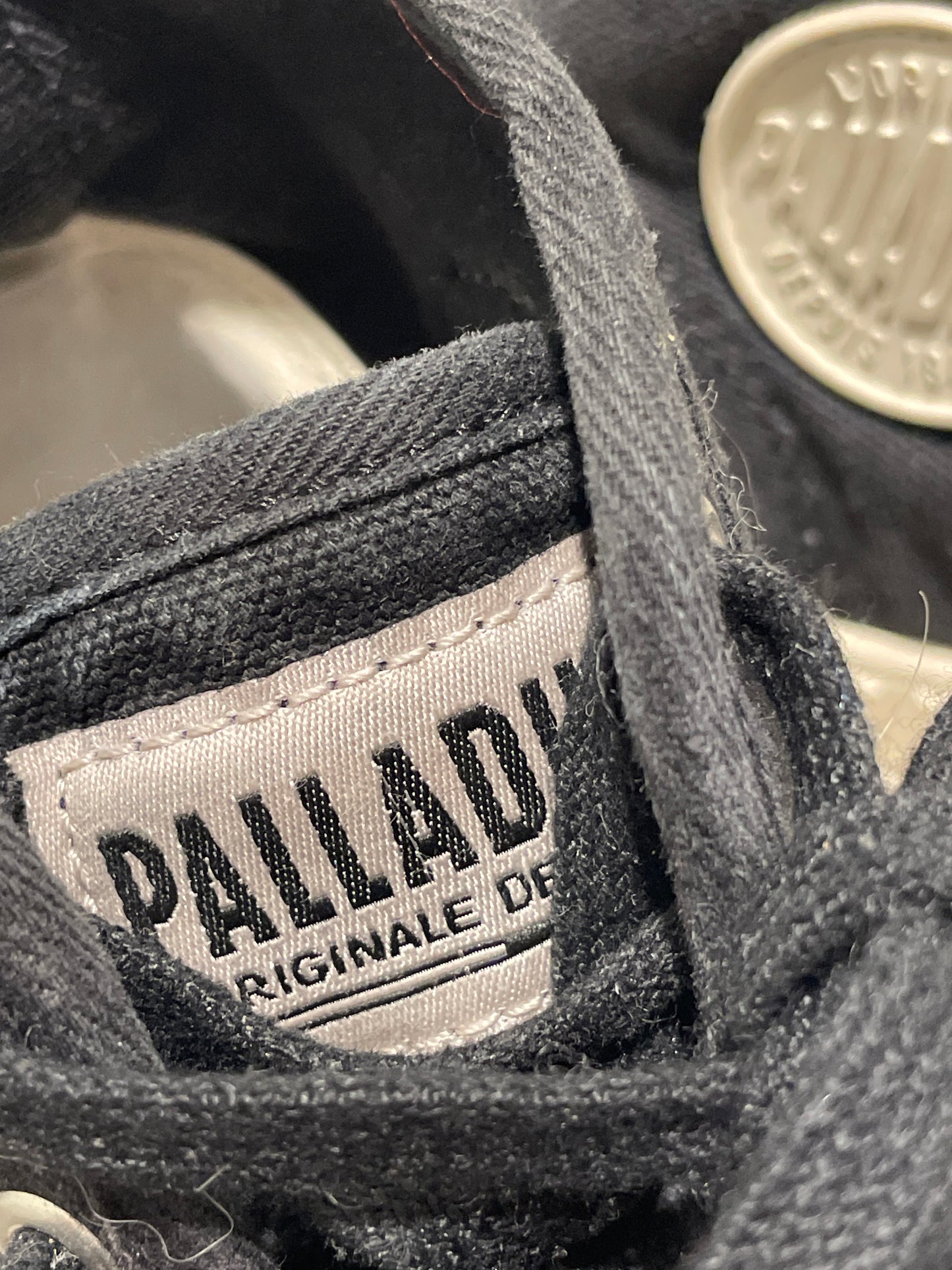 Palladium Pallashock Mid OG High-Top Boots – Size 38 / Black